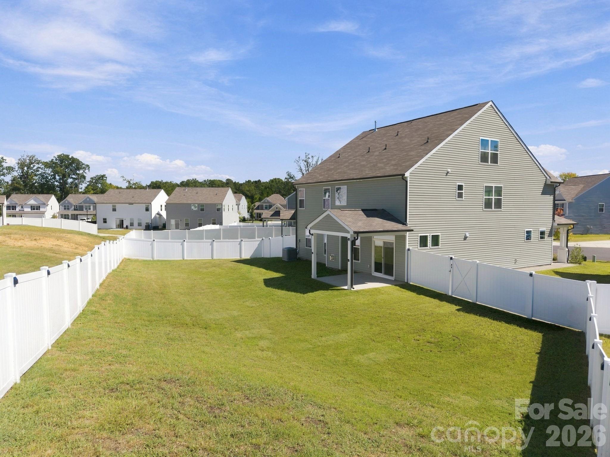 2020 Embassy Court Property Photo 41