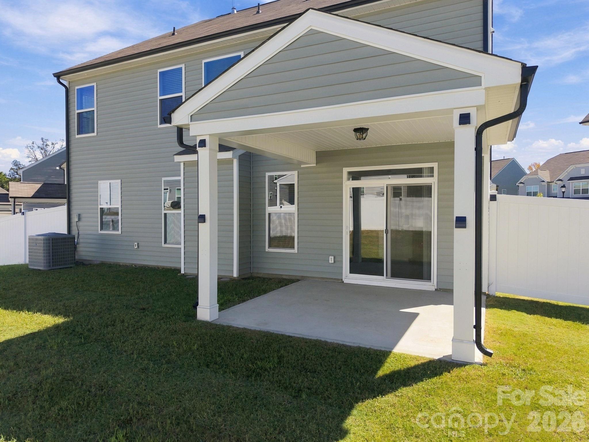 2020 Embassy Court Property Photo 43