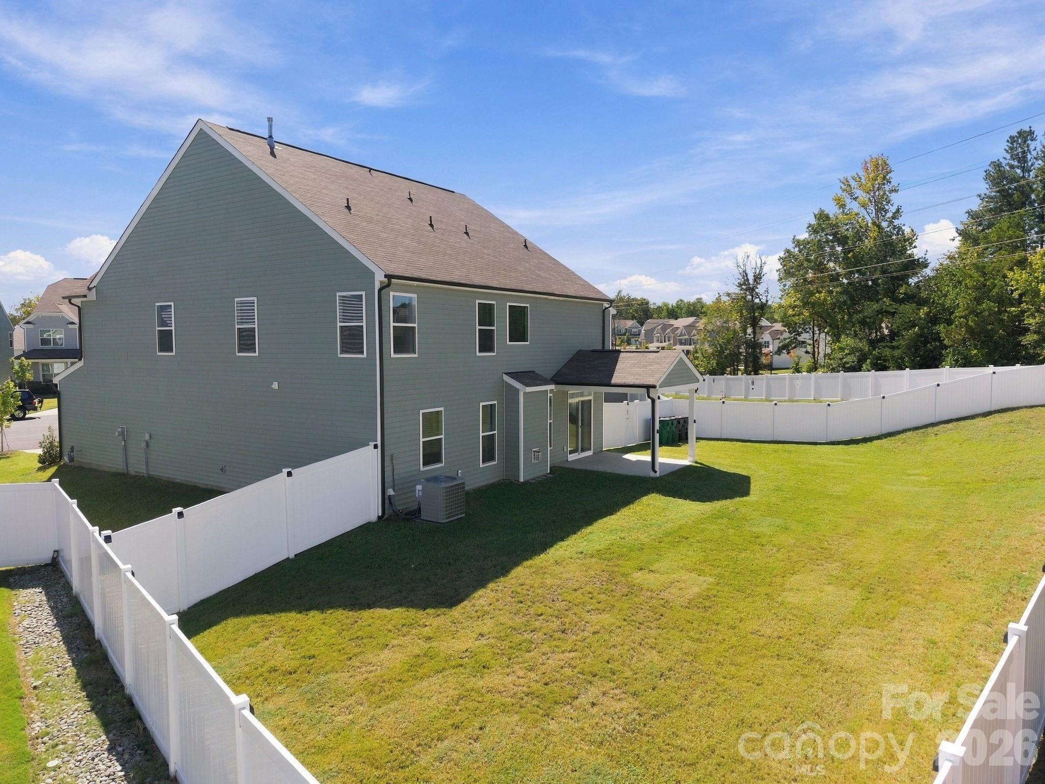 2020 Embassy Court Property Photo 46