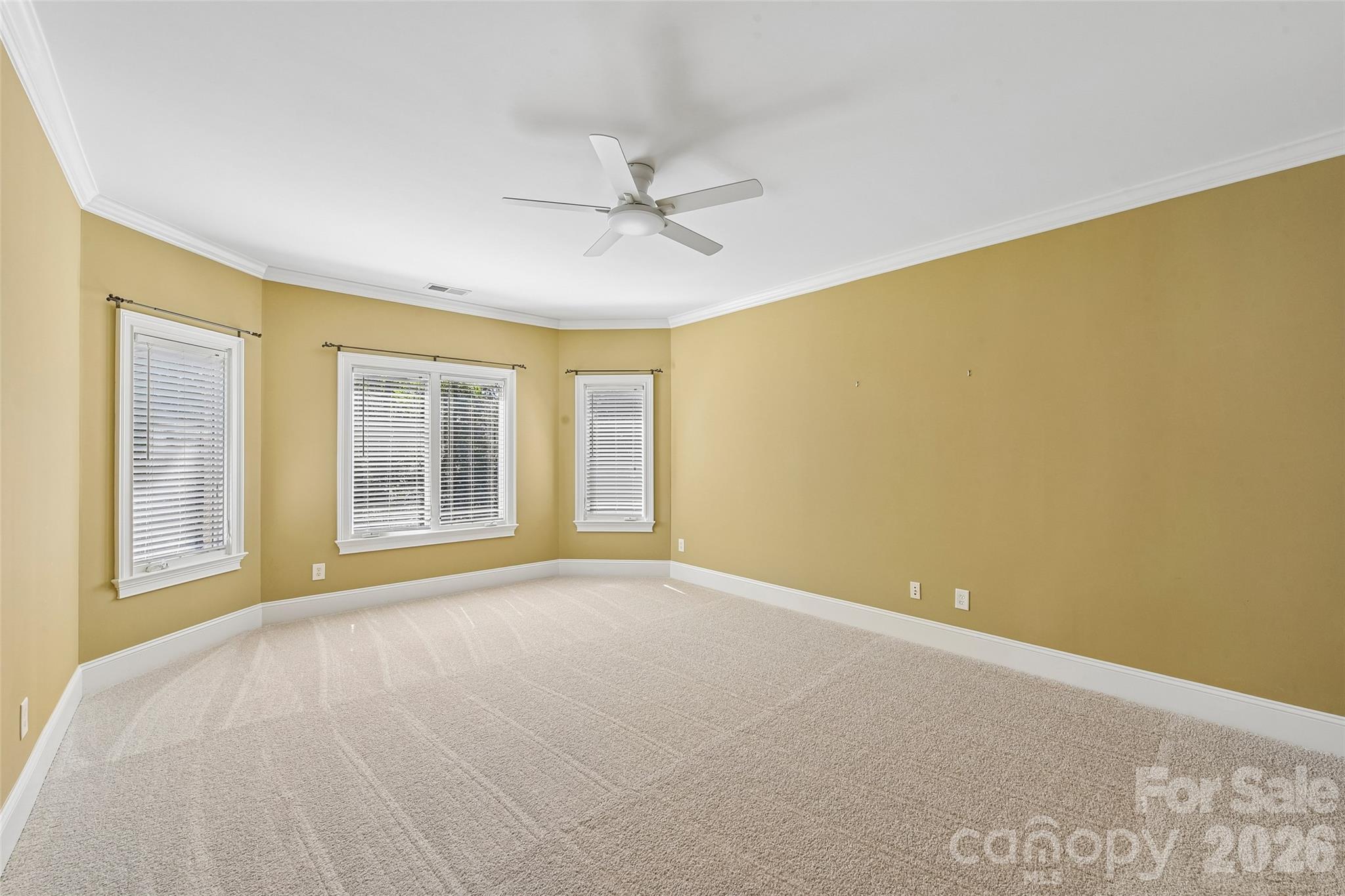 181 Attleboro Place Property Photo 4