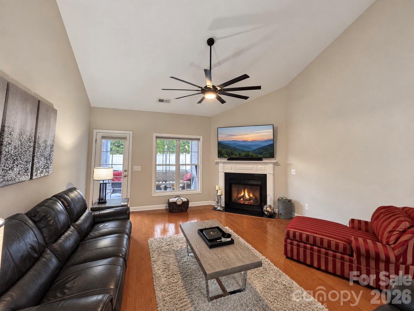 416 Collingswood Drive Property Photo 8