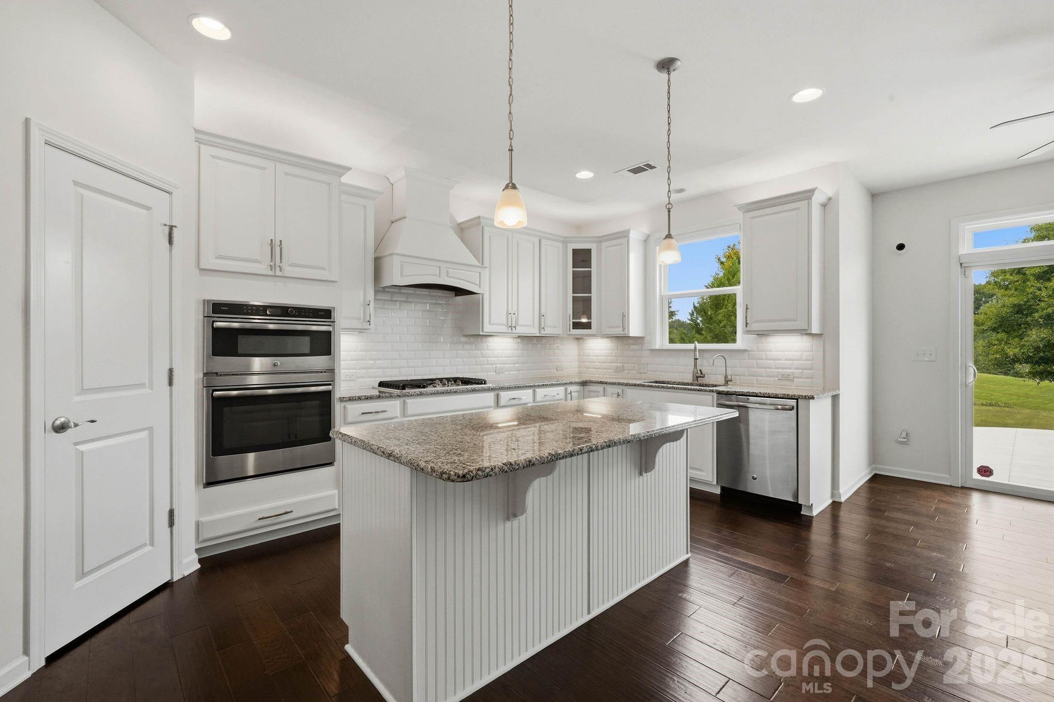 108 Heron Cove Loop Property Photo 14