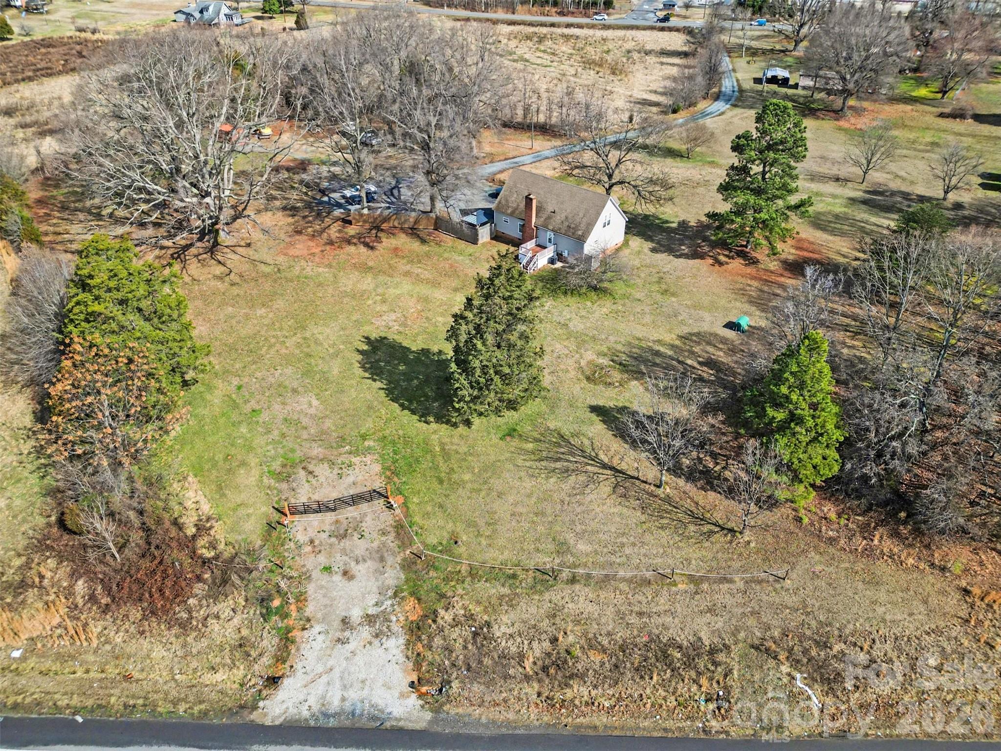 2166 Statesville Highway Property Photo 3