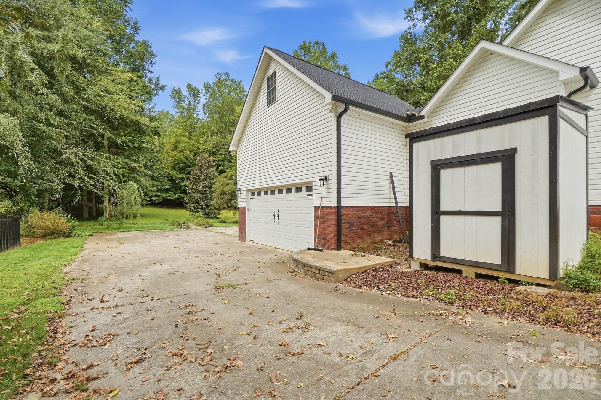 8866 Oldenburg Drive Property Photo 29