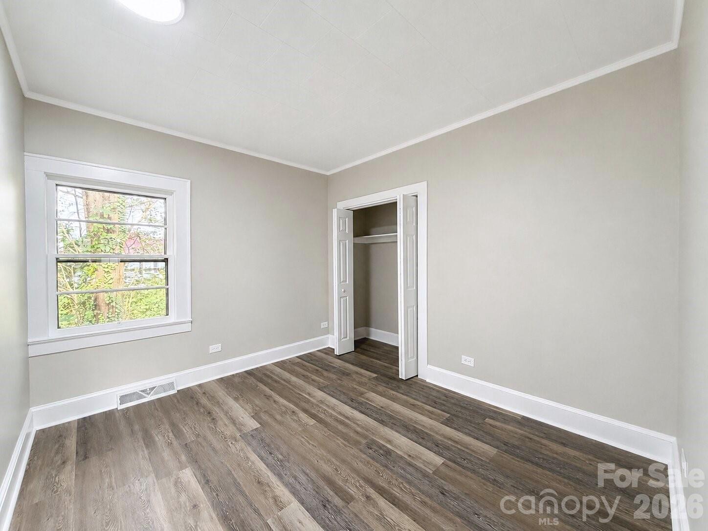 113 Mountain View Street Property Photo 18