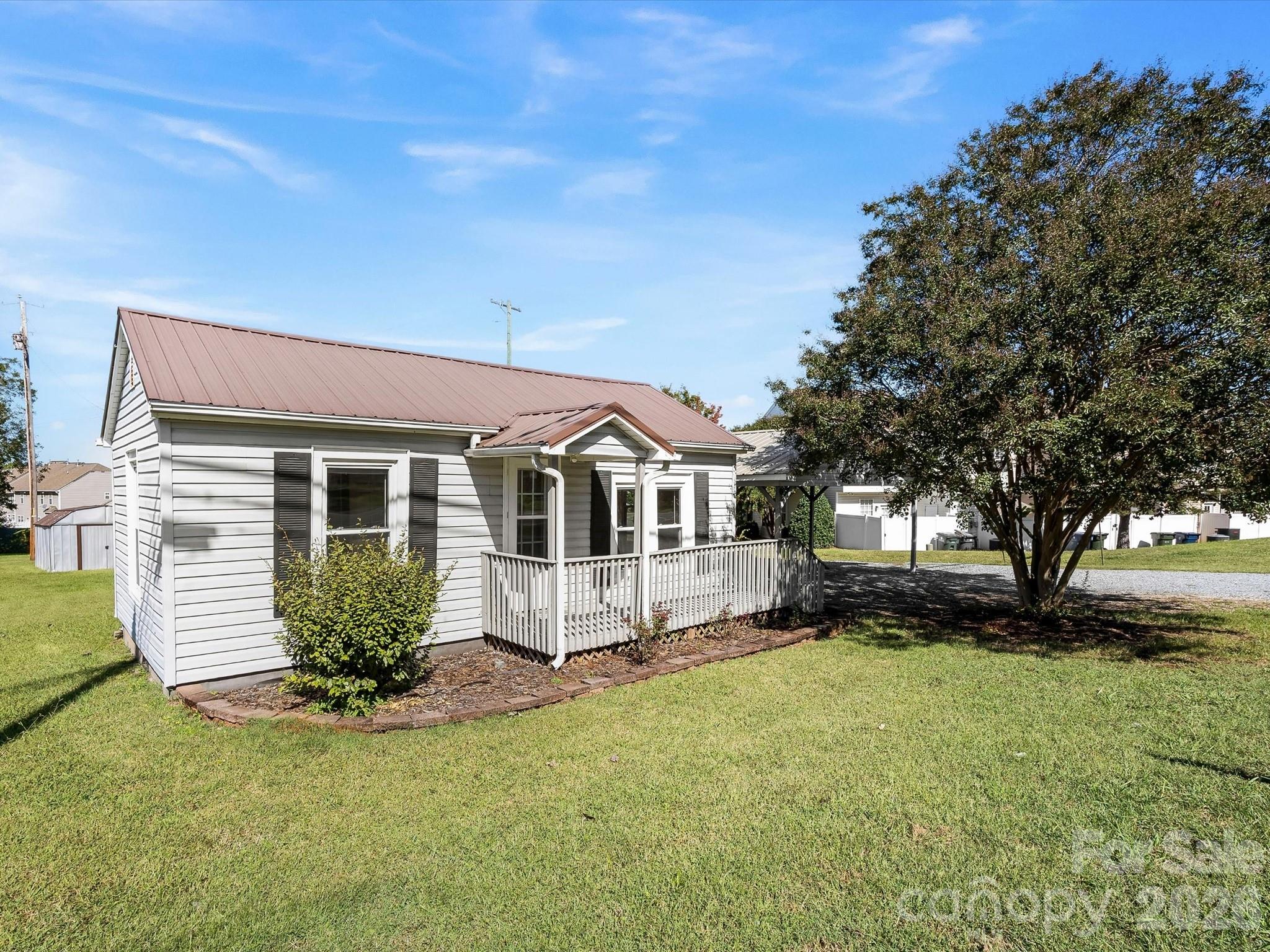 24 Forest Hill Road Property Photo 2