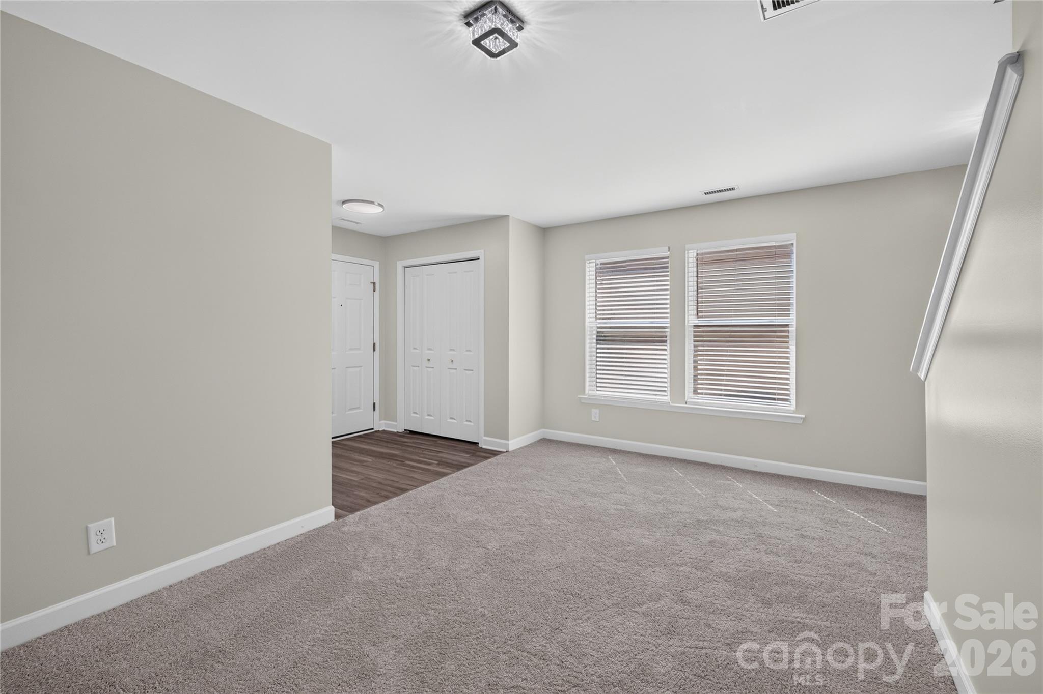2629 Stream Bank Drive Property Photo 5