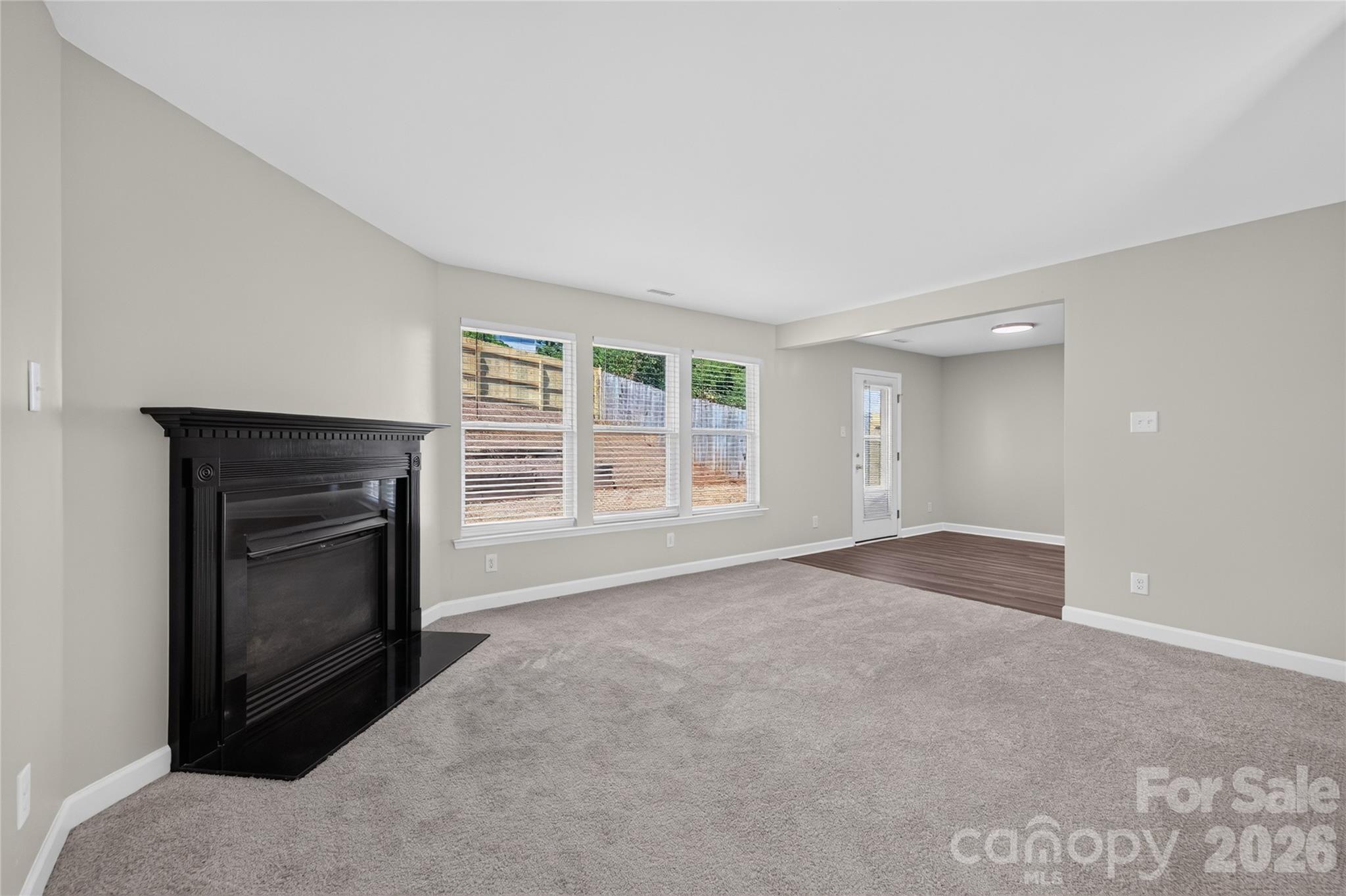 2629 Stream Bank Drive Property Photo 7