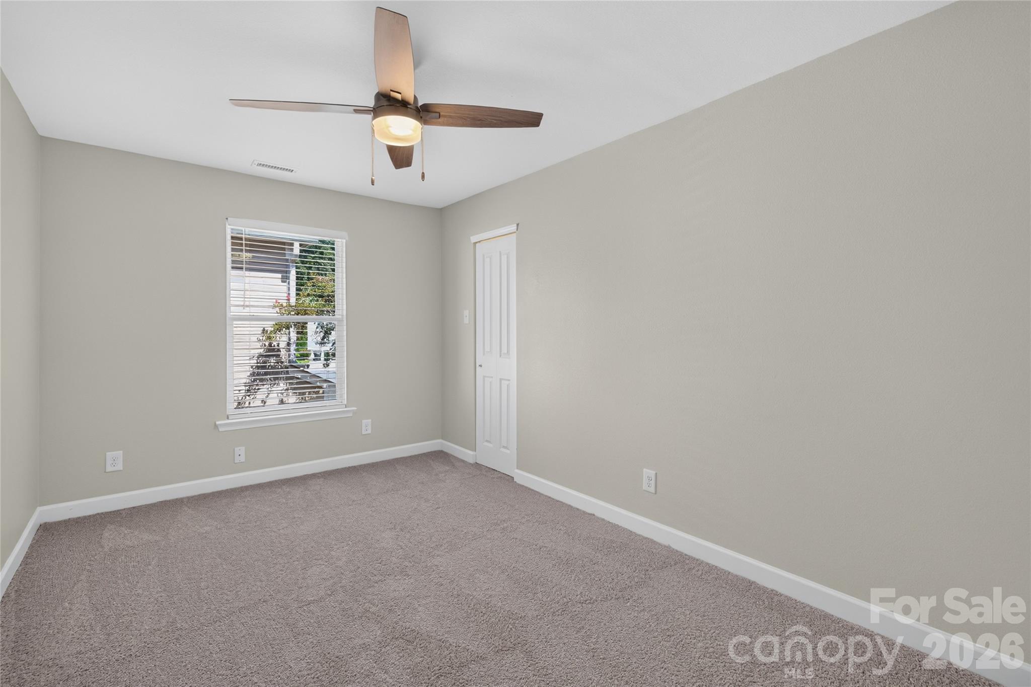 2629 Stream Bank Drive Property Photo 9