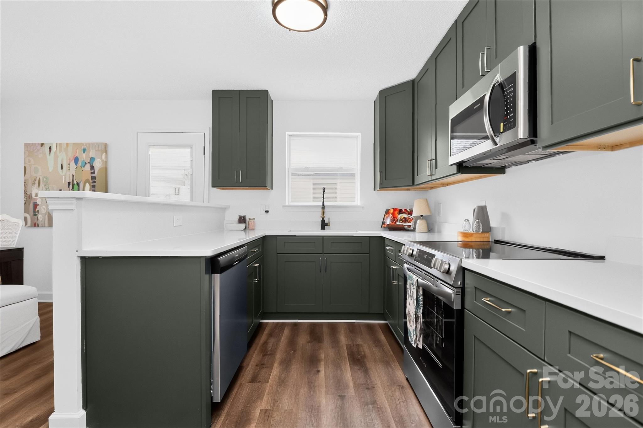 521 Katonah Avenue Property Photo 19