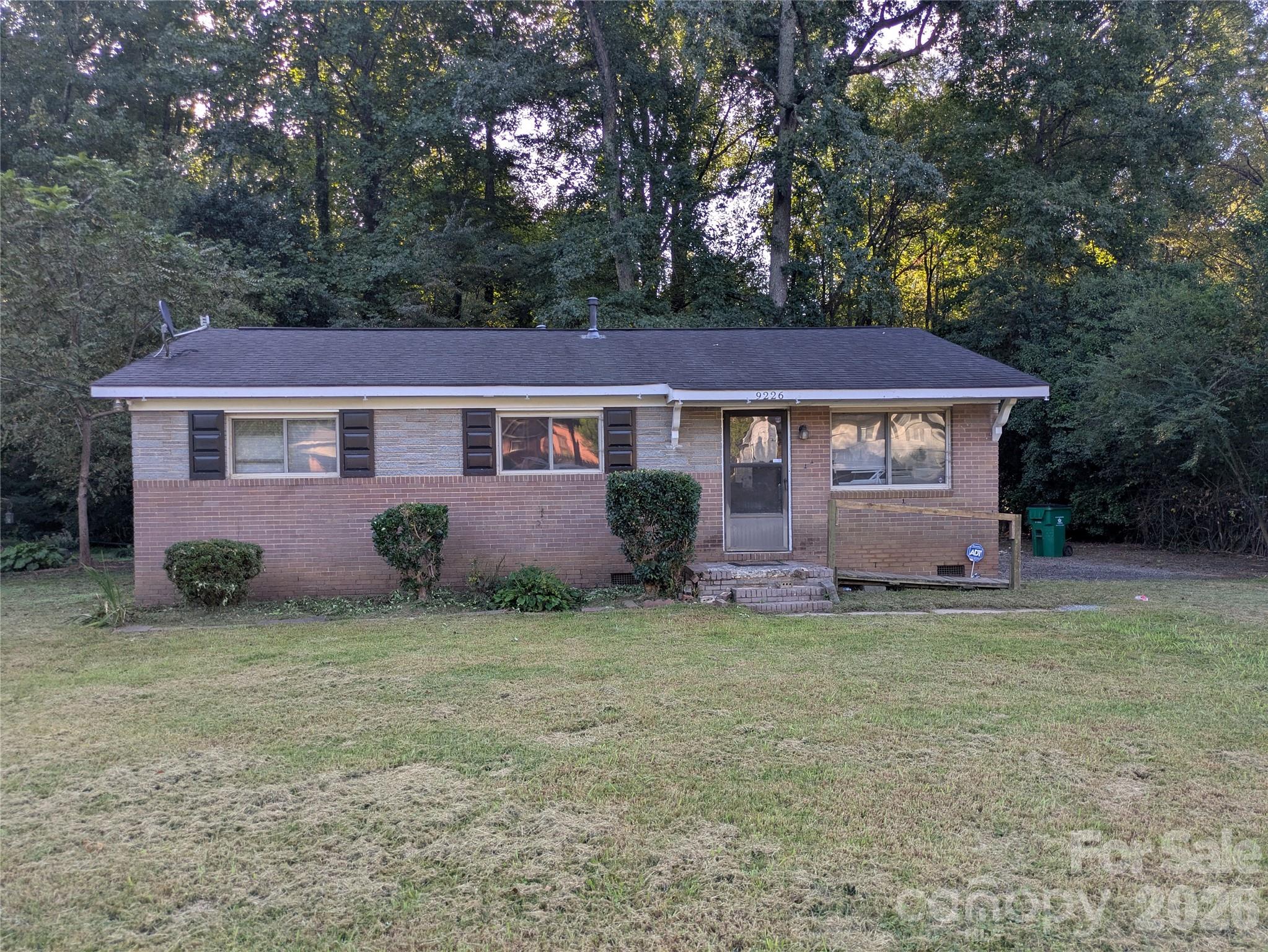 9226 Feldbank Drive Property Photo 1