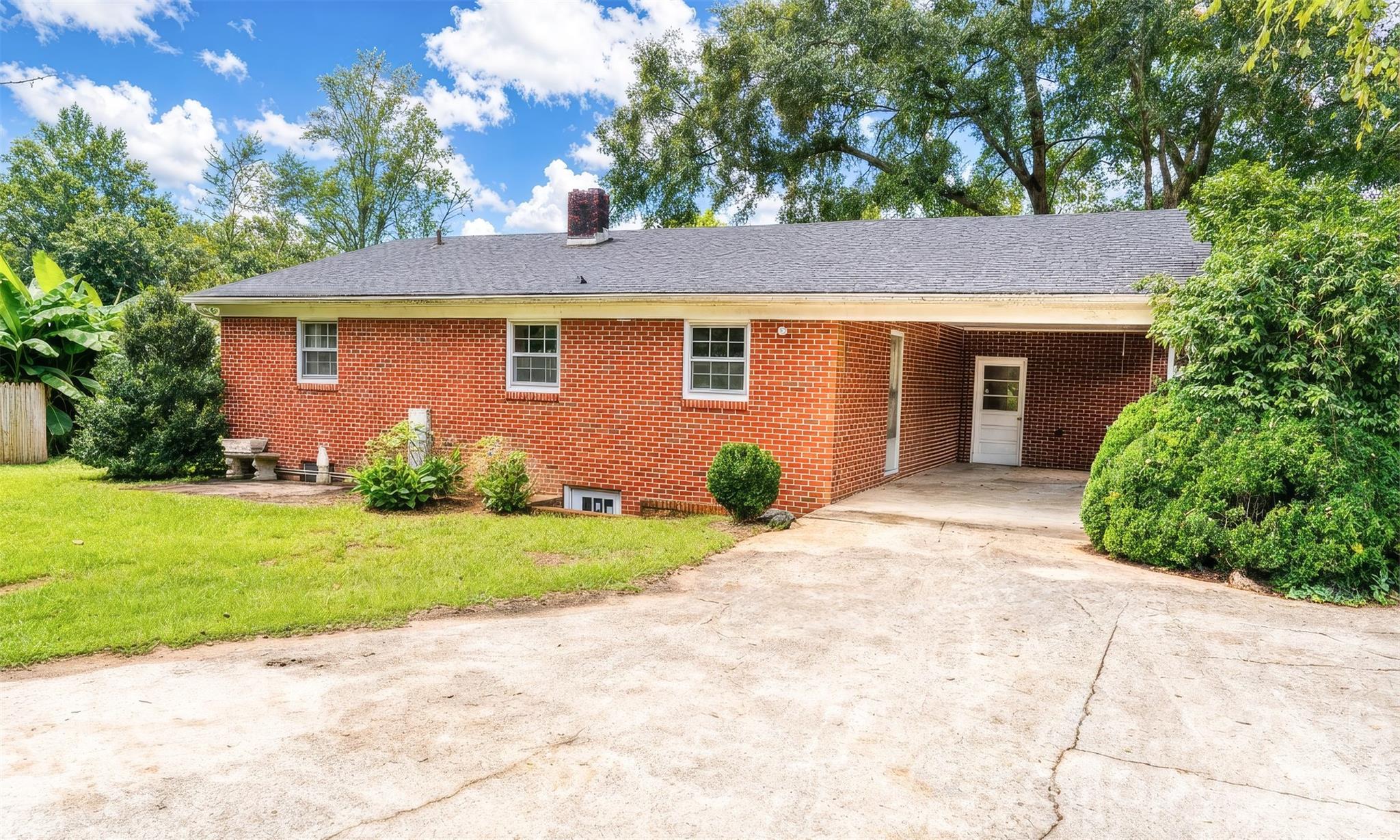 1167 Piedmont Road Property Photo 2