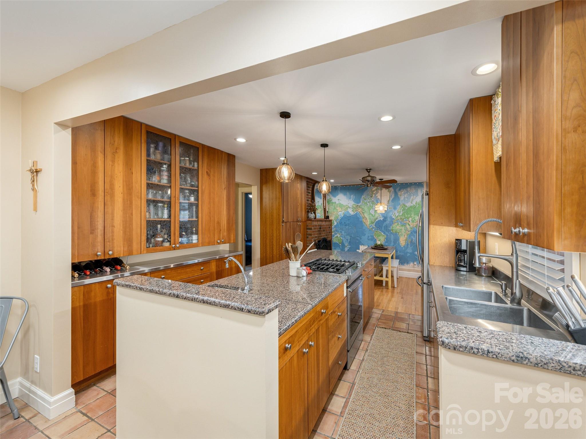 275 S Rugby Road Property Photo 12