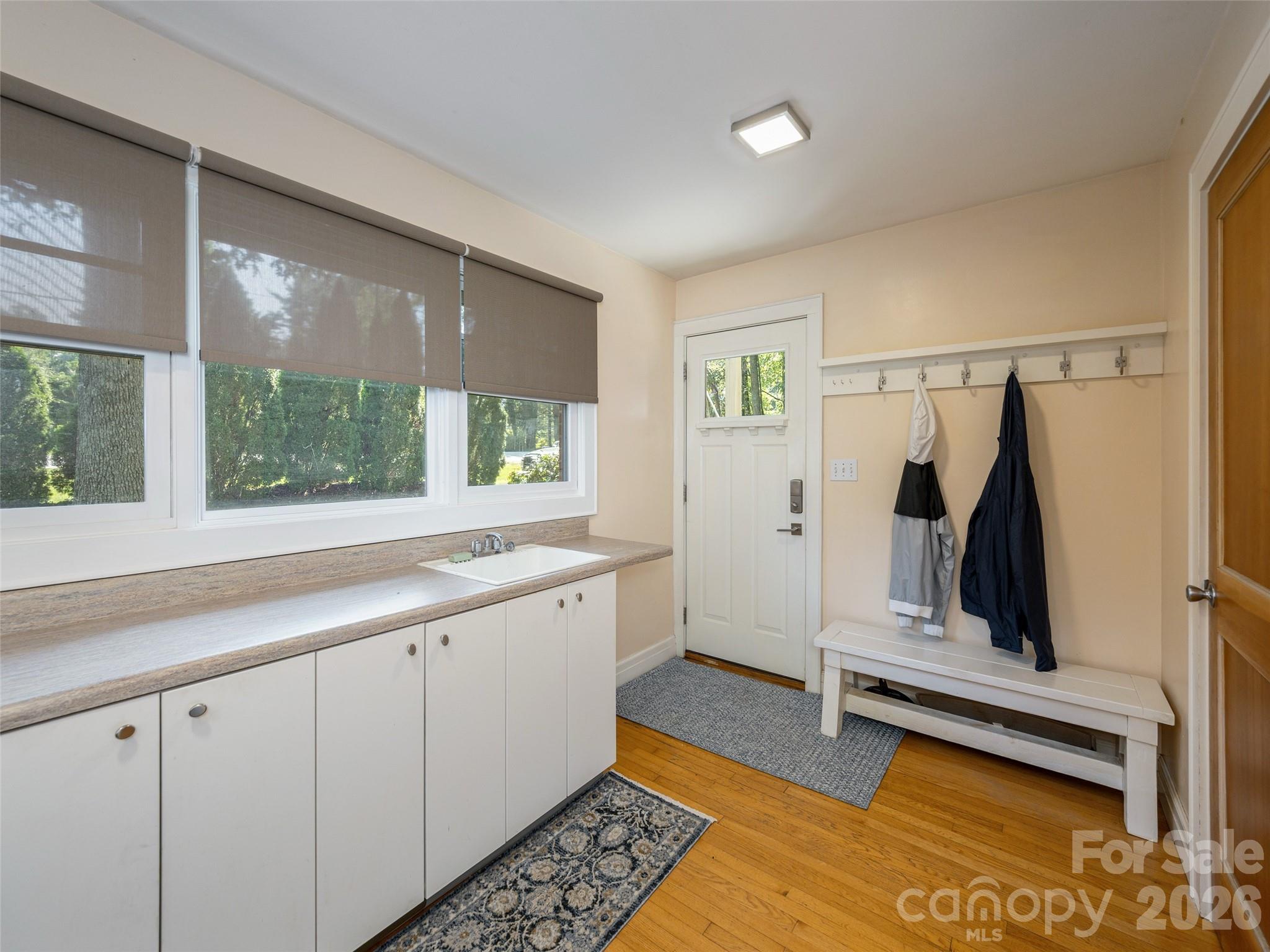 275 S Rugby Road Property Photo 20