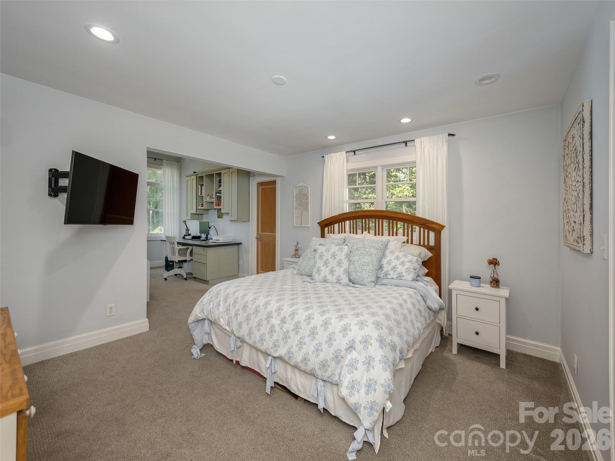 275 S Rugby Road Property Photo 21