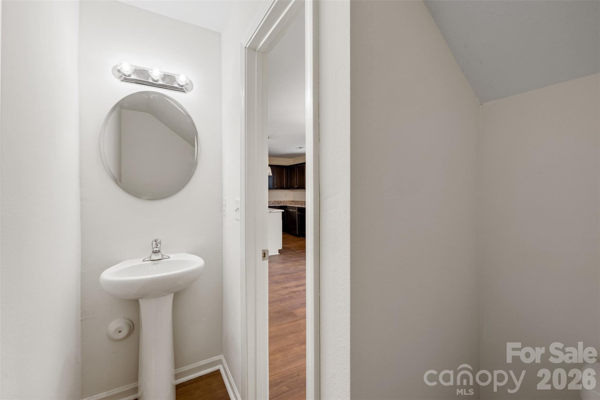 2824 Easton Knoll Drive Property Photo 12