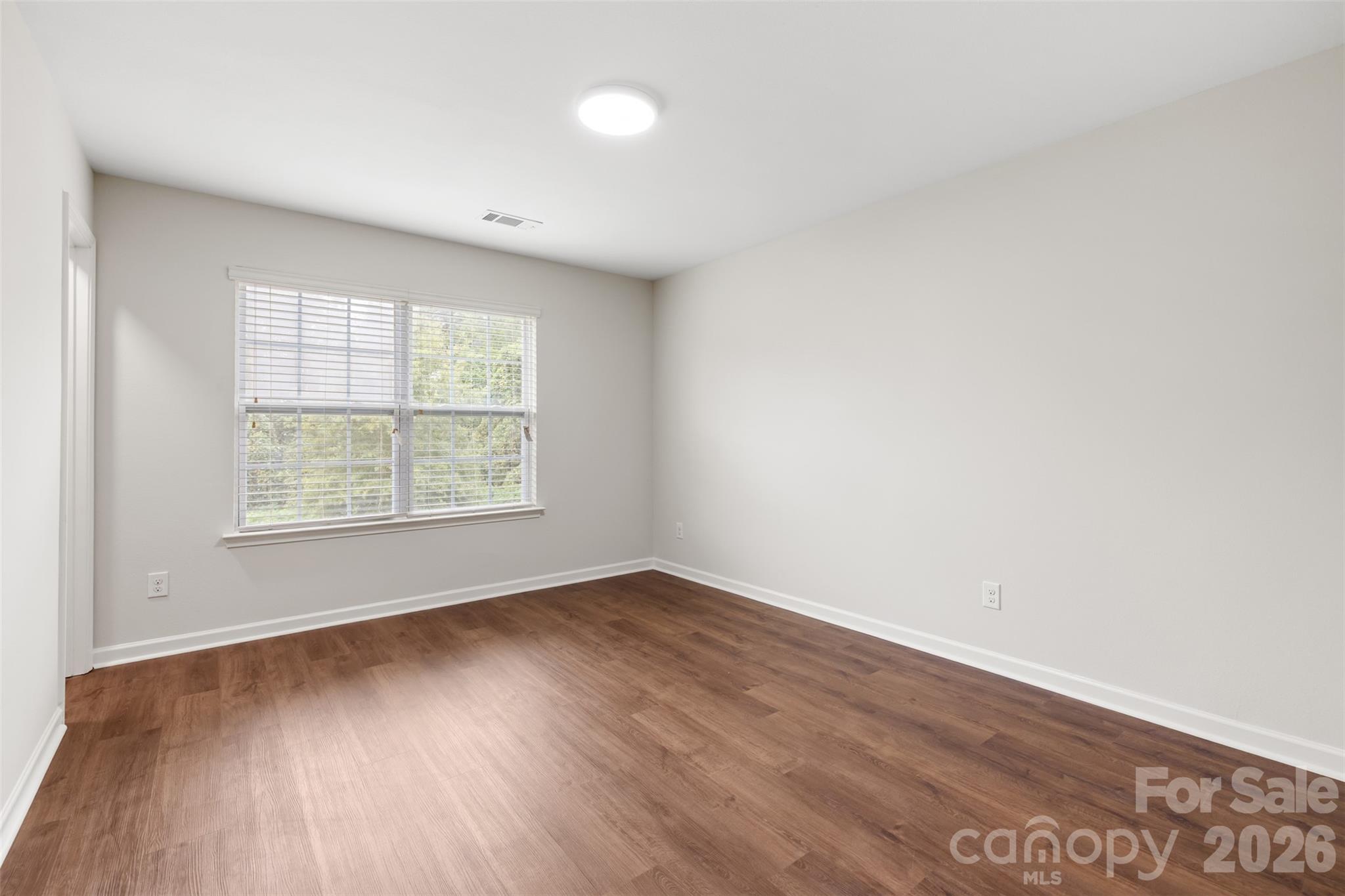 2824 Easton Knoll Drive Property Photo 19