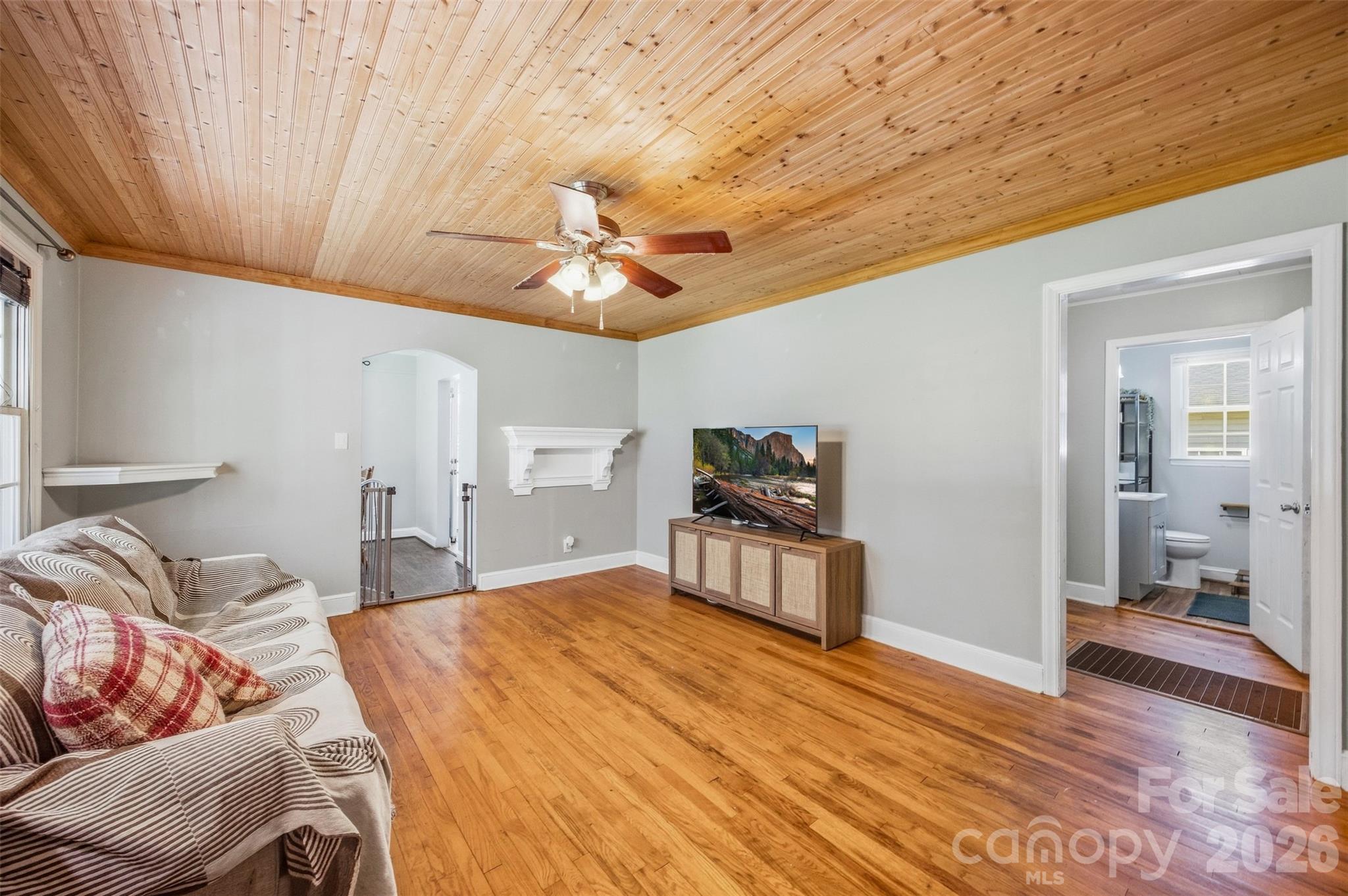 222 Wiley Avenue Property Photo 7