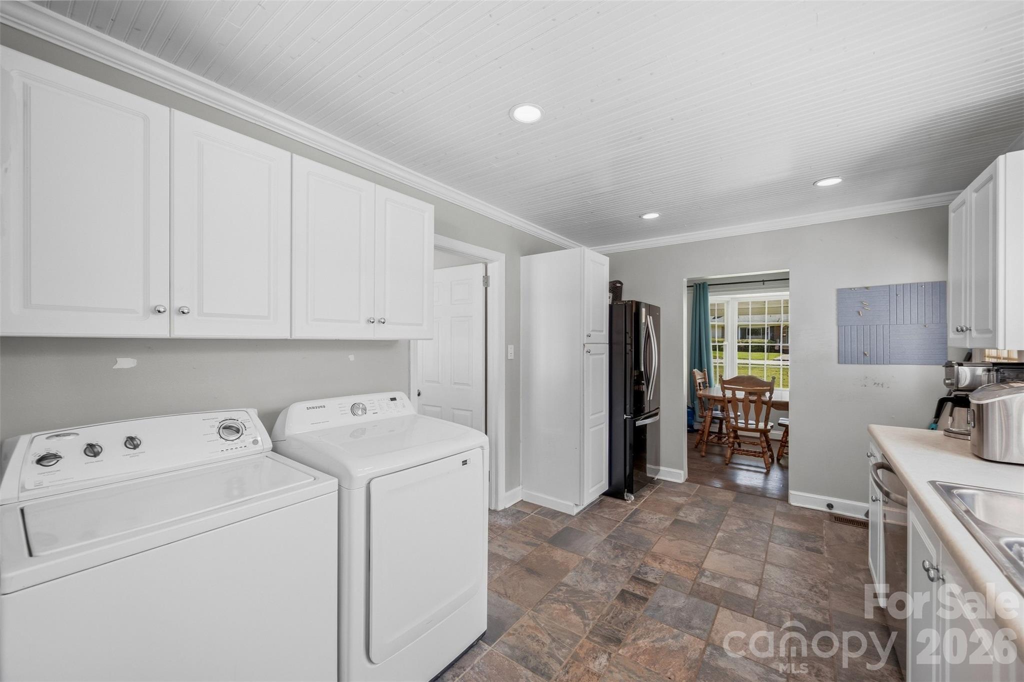 222 Wiley Avenue Property Photo 13