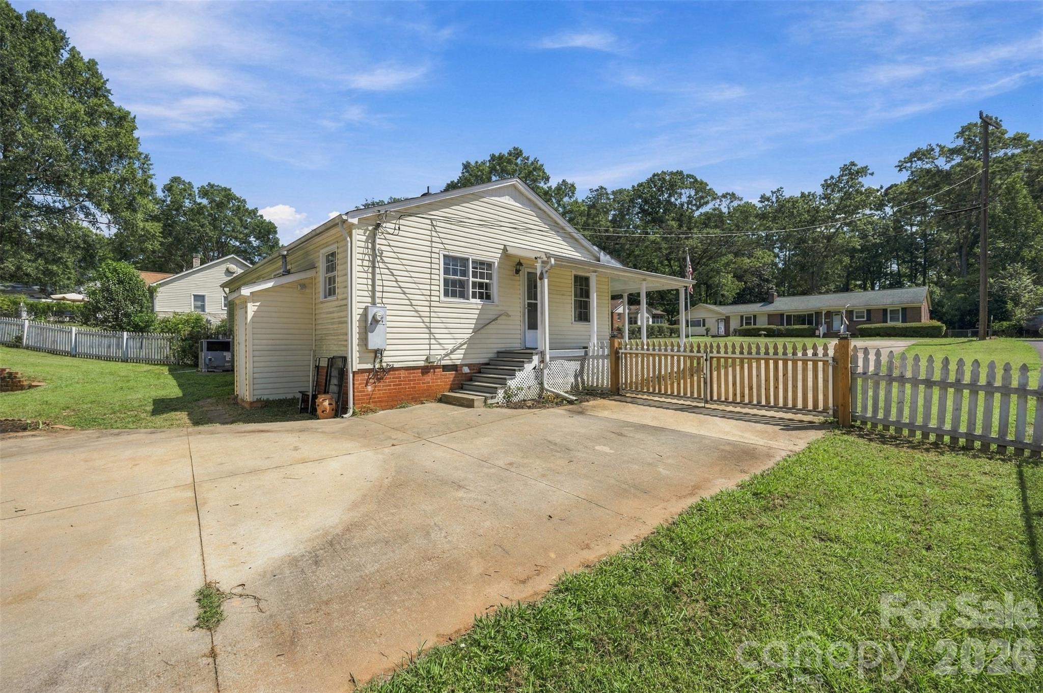 222 Wiley Avenue Property Photo 23