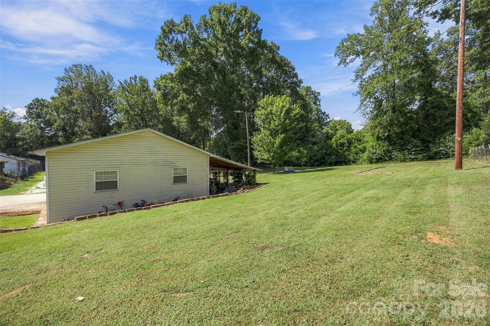 222 Wiley Avenue Property Photo 24