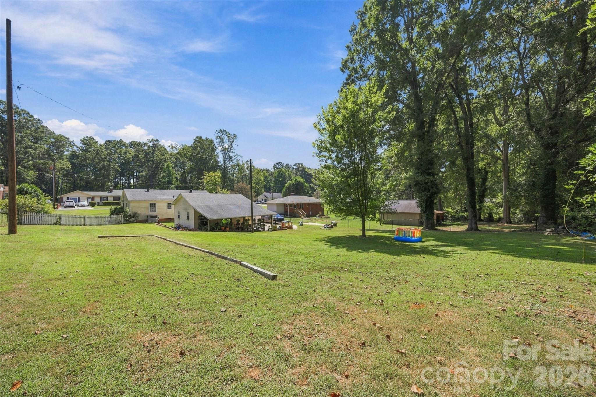 222 Wiley Avenue Property Photo 25