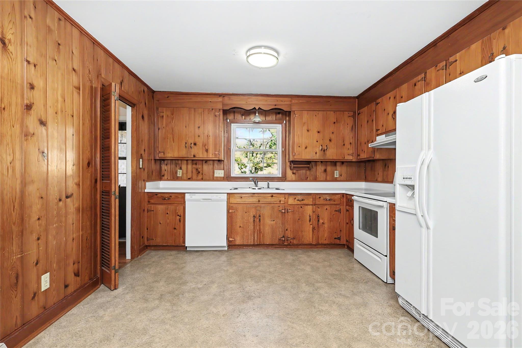 7331 Briardale Drive Property Photo 8