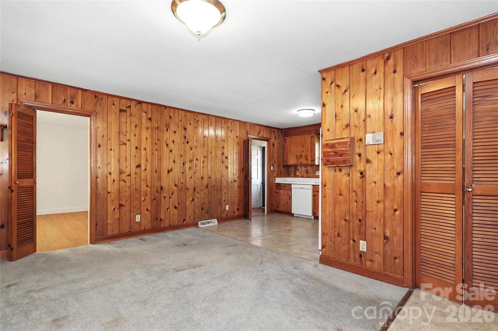 7331 Briardale Drive Property Photo 11