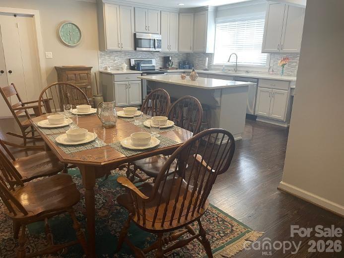 1670 Dale Earnhardt Boulevard Property Photo 9