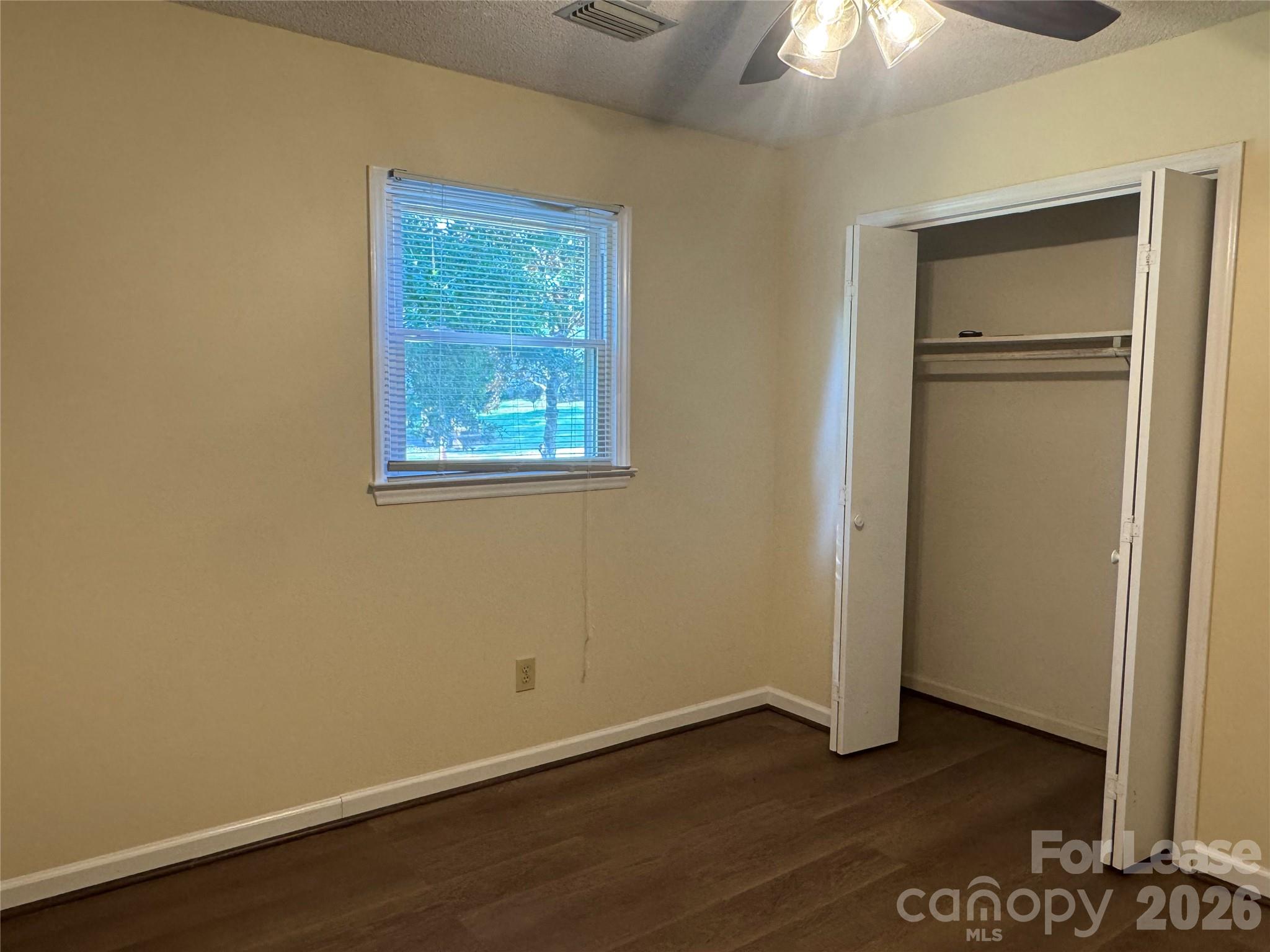 5672 Claridge Drive Property Photo 10