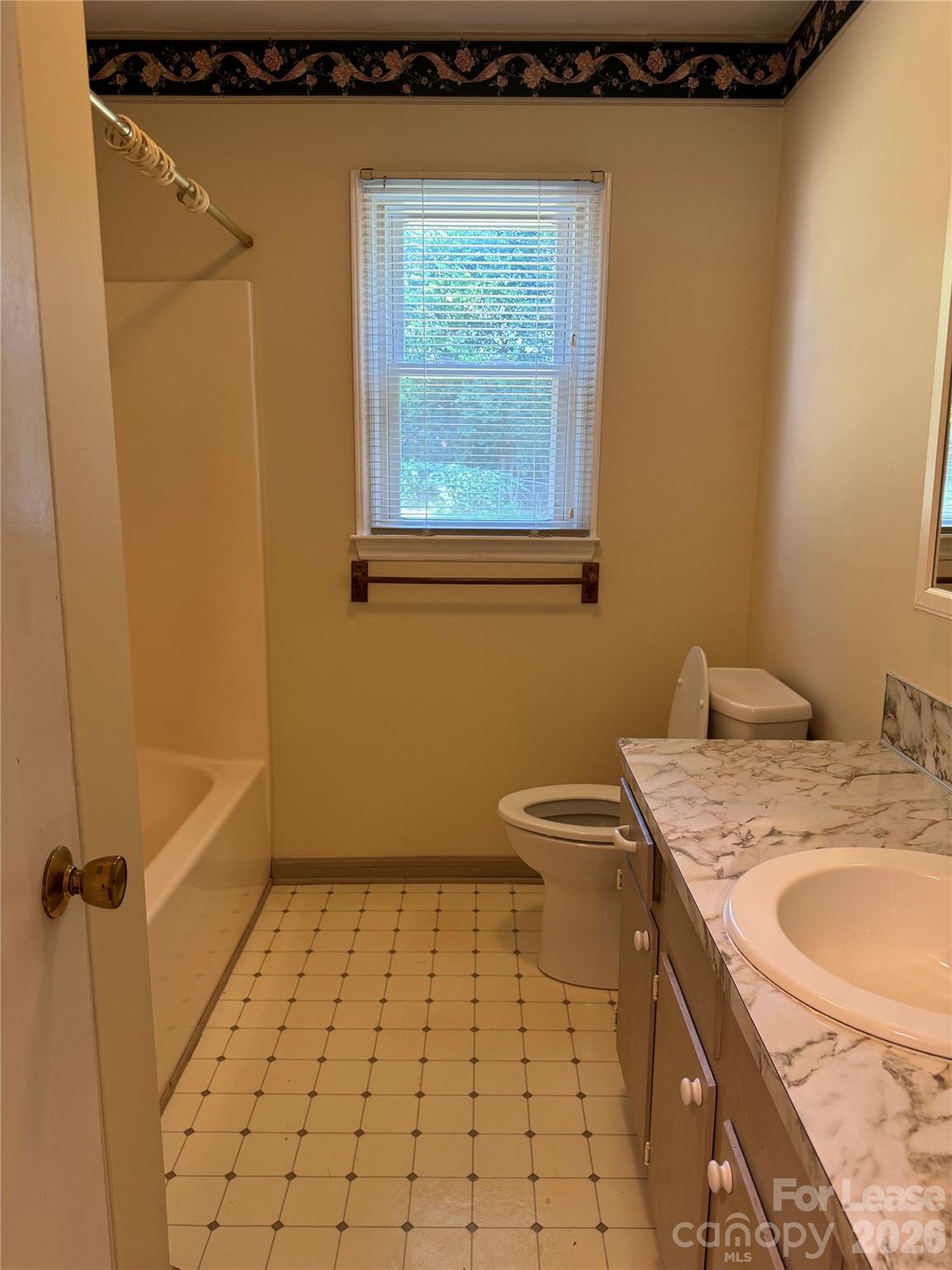 5672 Claridge Drive Property Photo 13