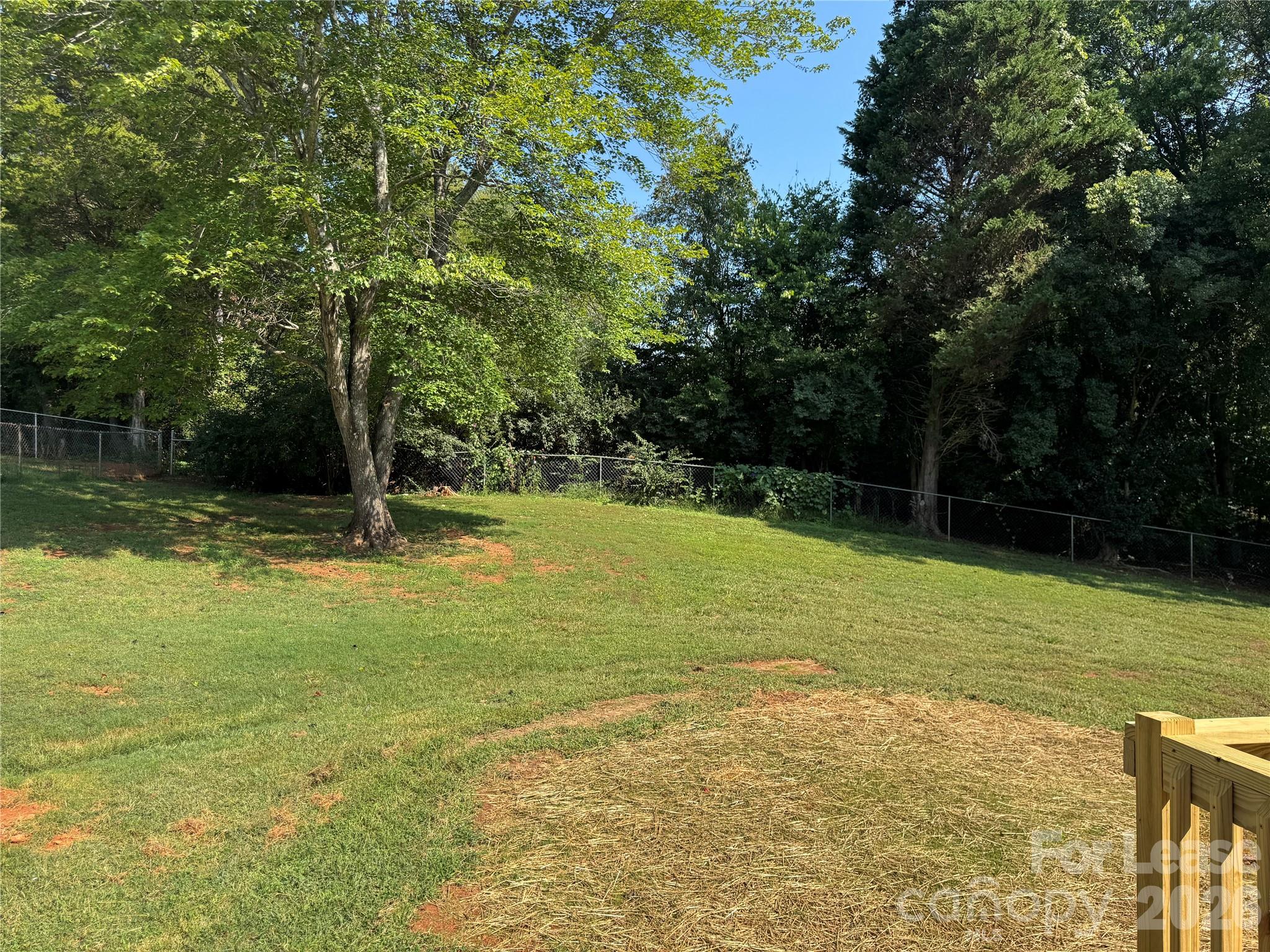 5672 Claridge Drive Property Photo 21
