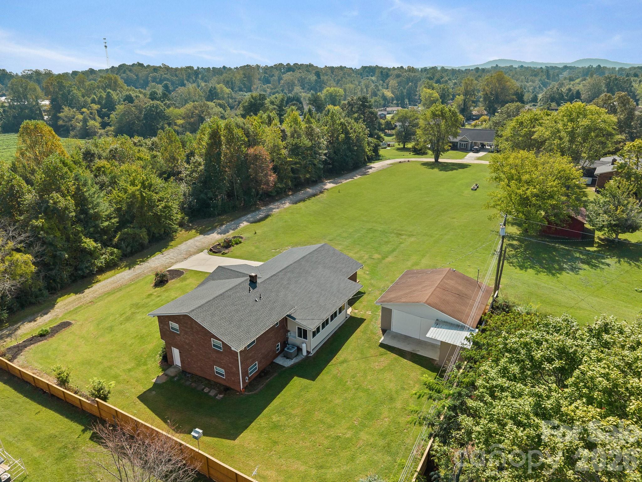 106 Mohican Trail Property Photo 32
