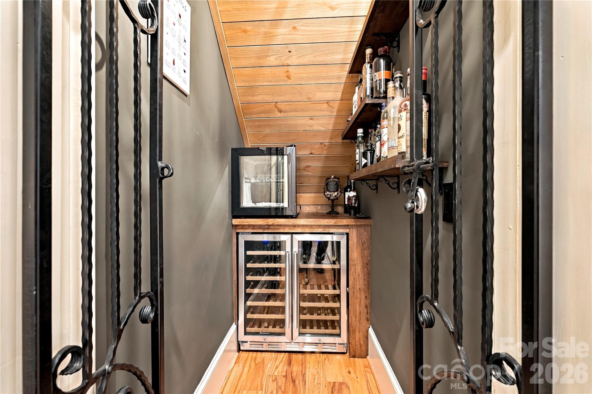 2227 Metcalf Drive Property Photo 38