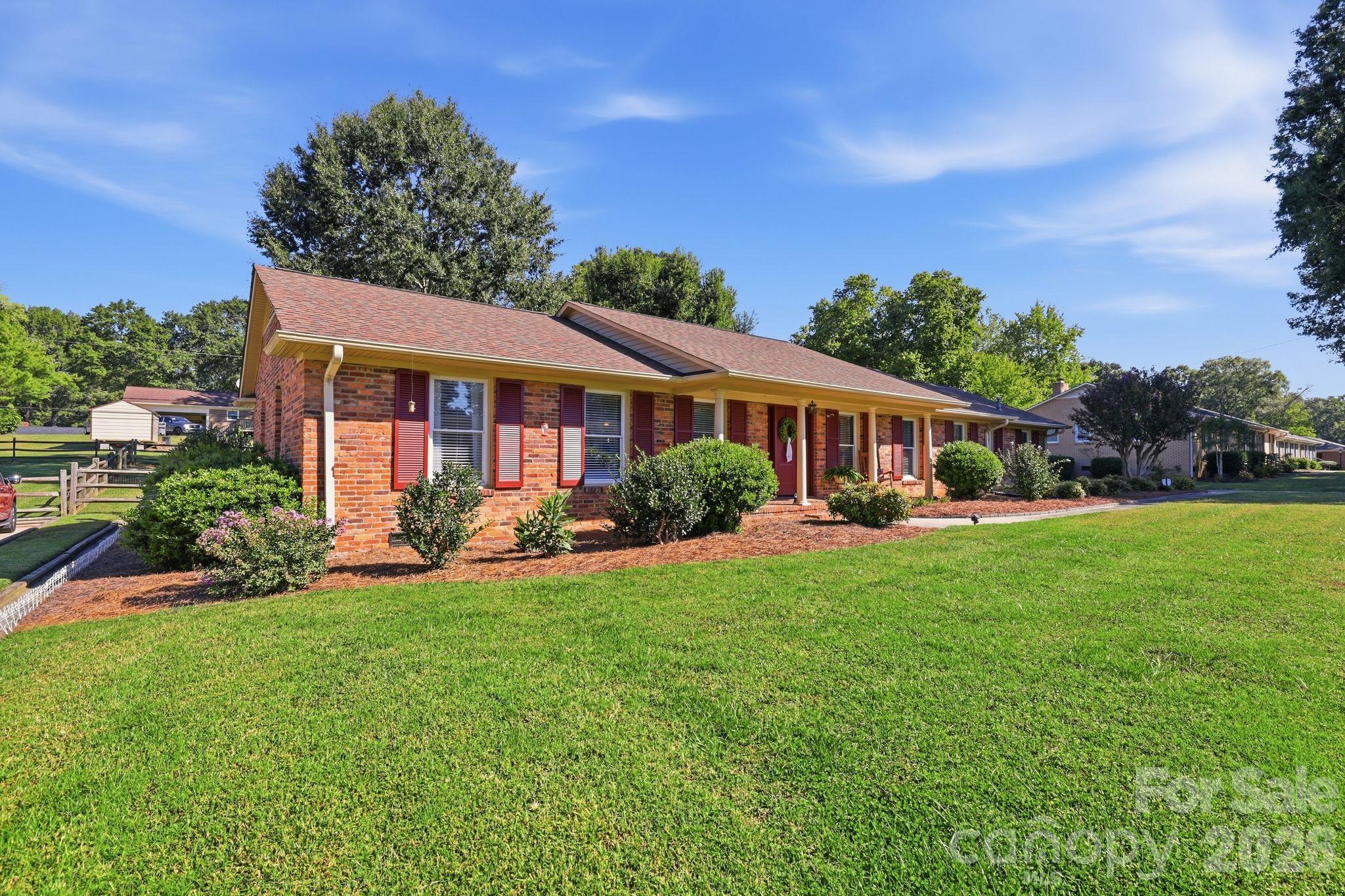 8317 Fallsdale Drive Property Photo 2