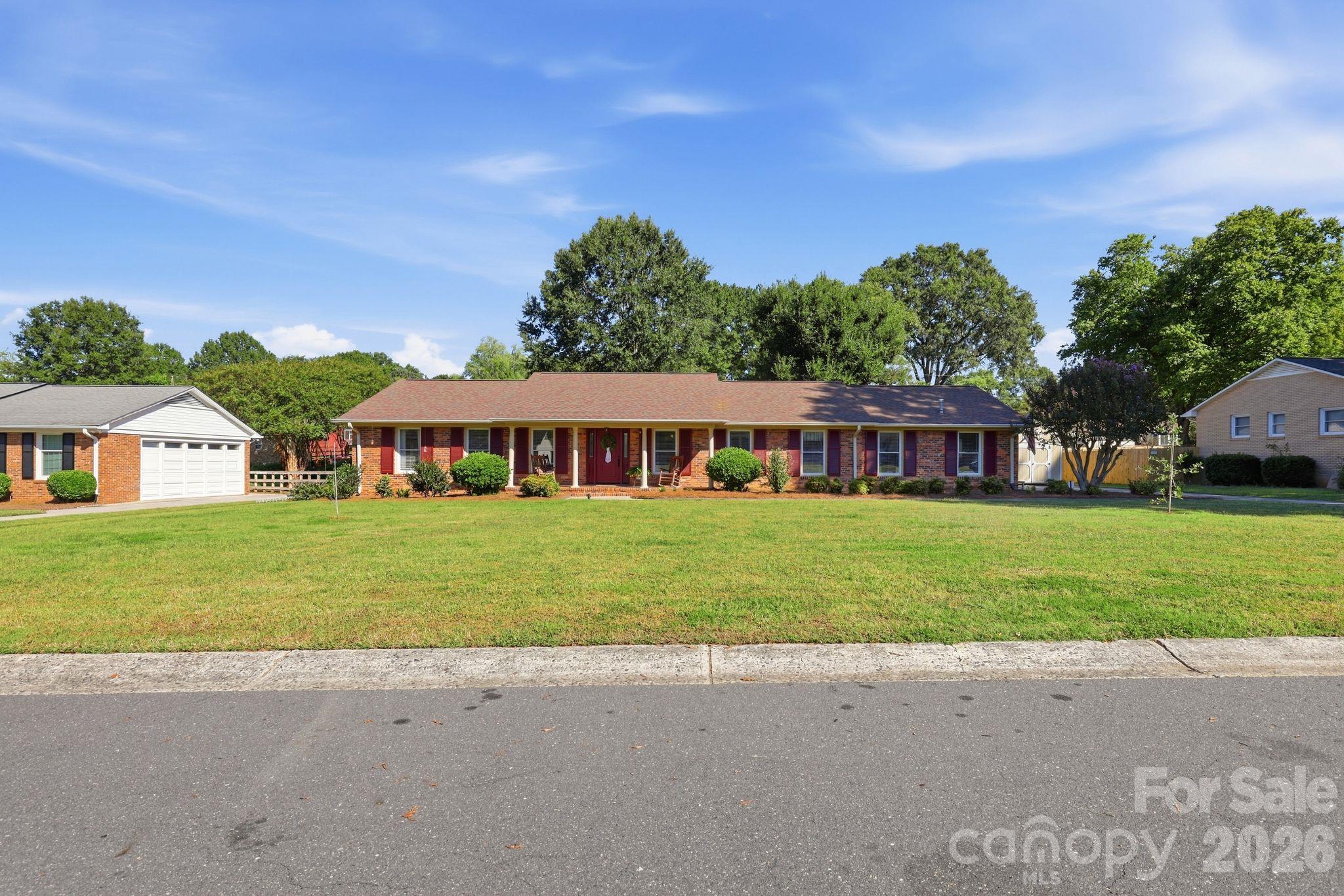 8317 Fallsdale Drive Property Photo 3