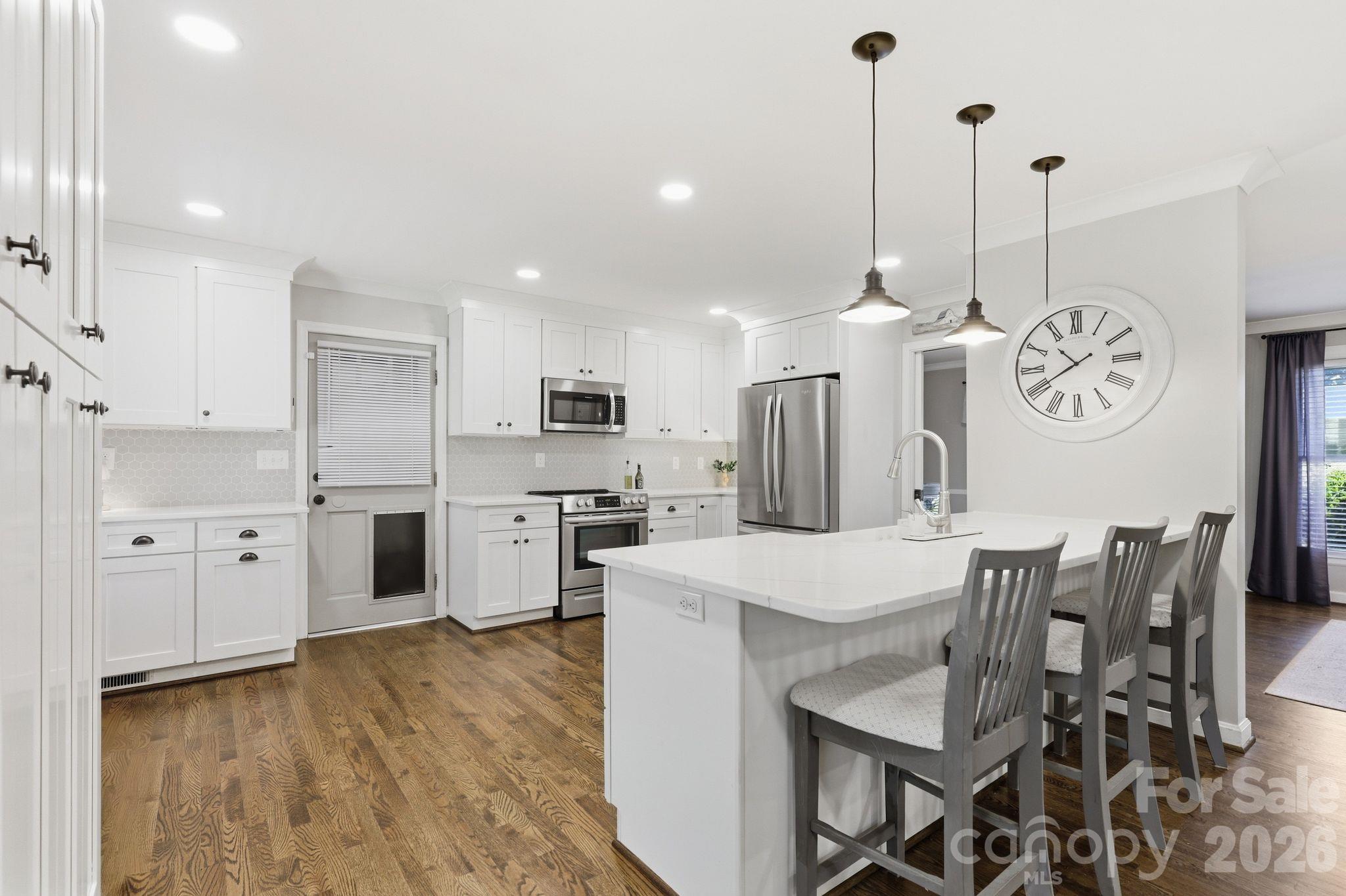 8317 Fallsdale Drive Property Photo 14