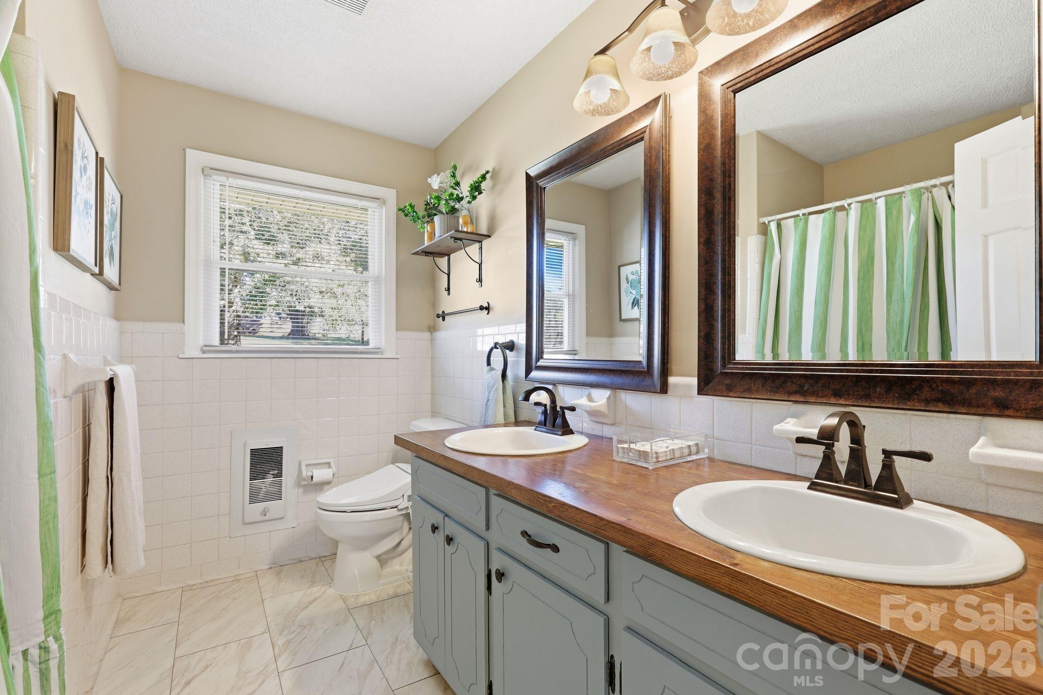 8317 Fallsdale Drive Property Photo 20