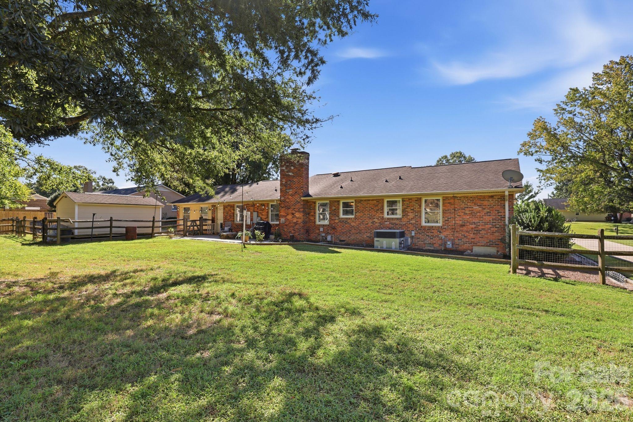 8317 Fallsdale Drive Property Photo 31