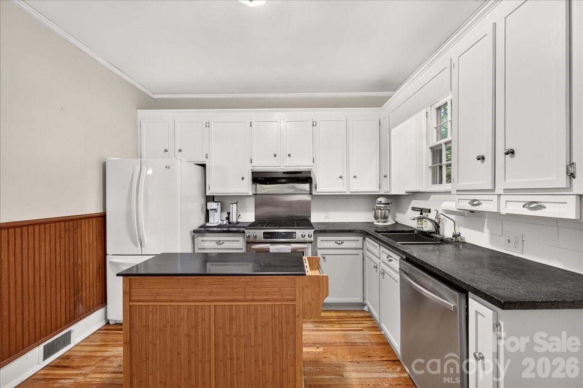 914 S Johnson Street Property Photo 15