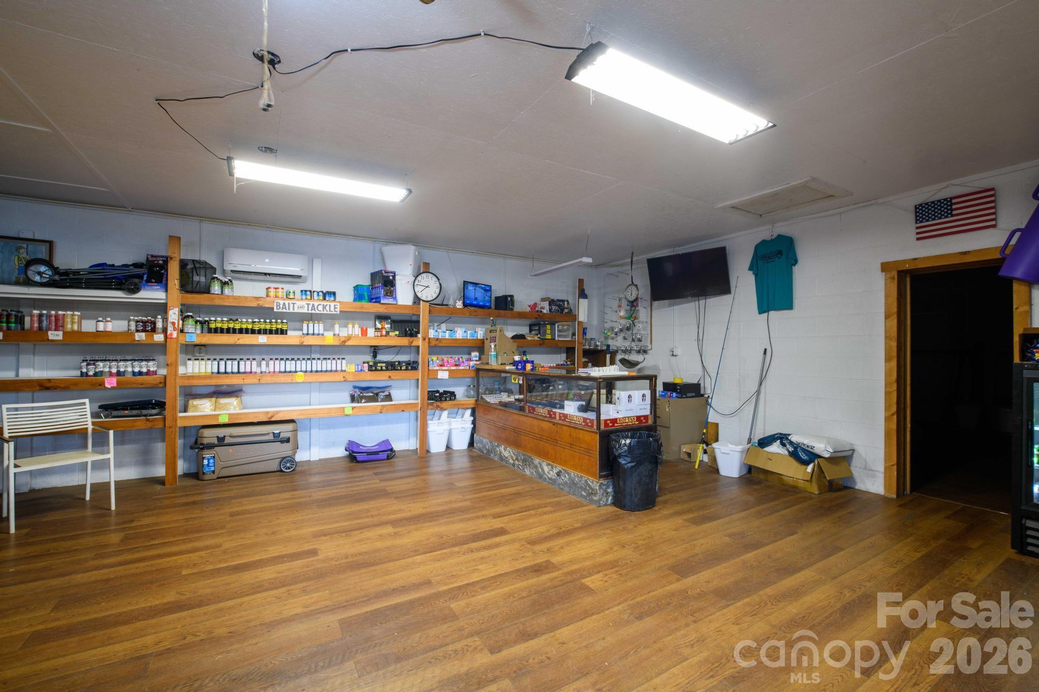 4243 Poplar Lake Drive Property Photo 30