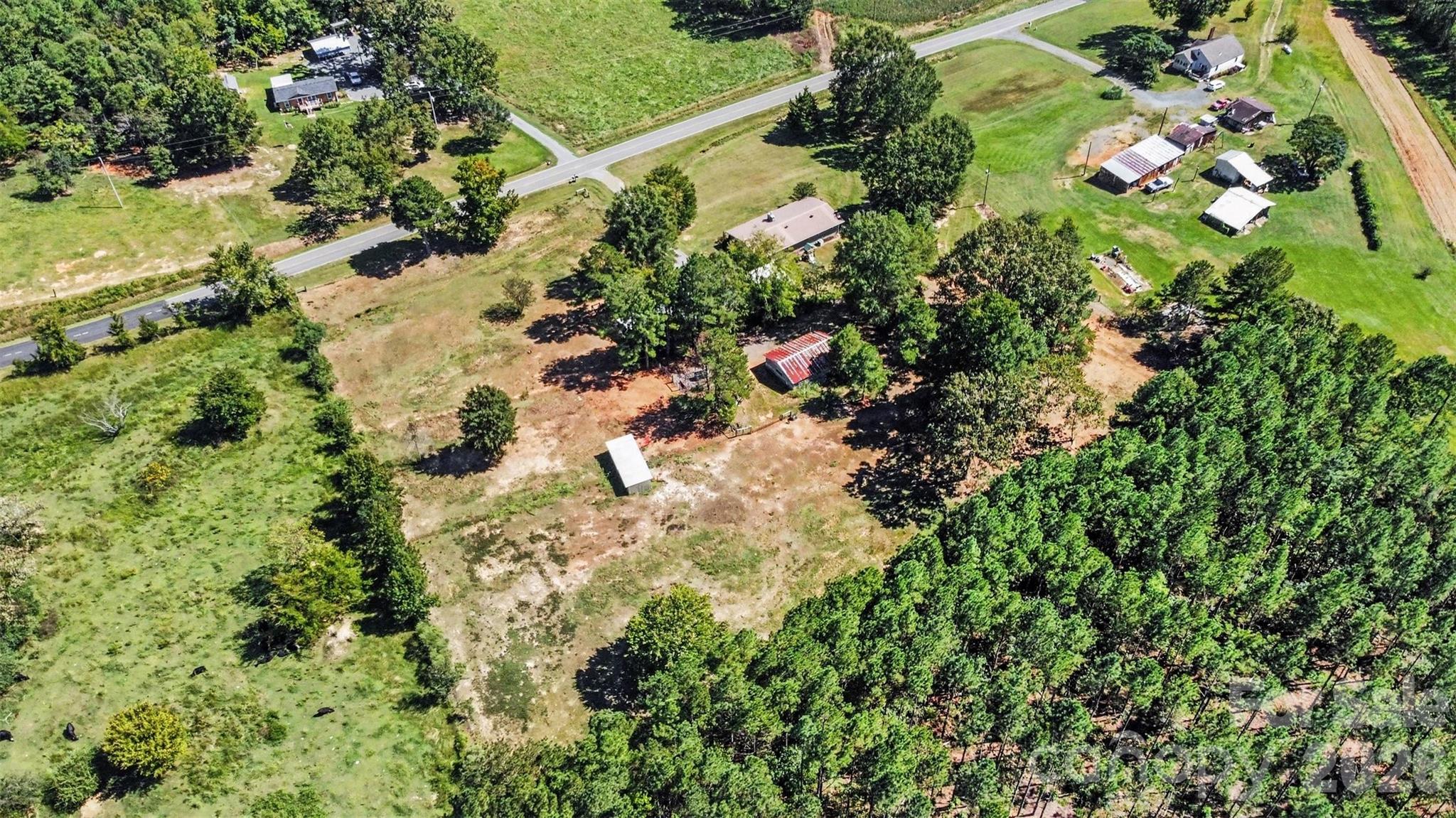 8121 Old Davis Road Property Photo 3