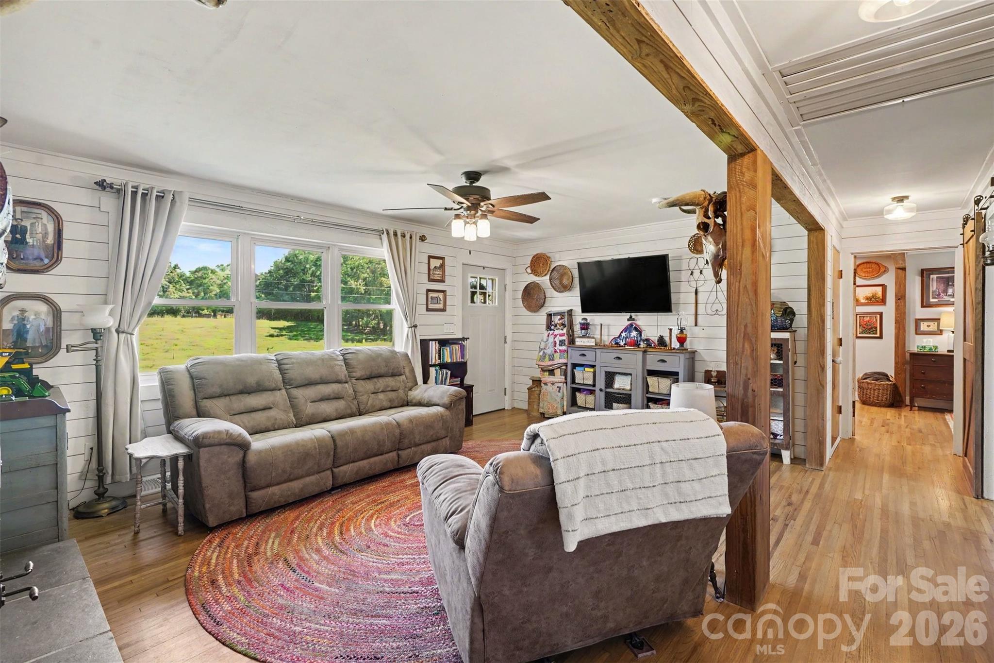 8121 Old Davis Road Property Photo 6