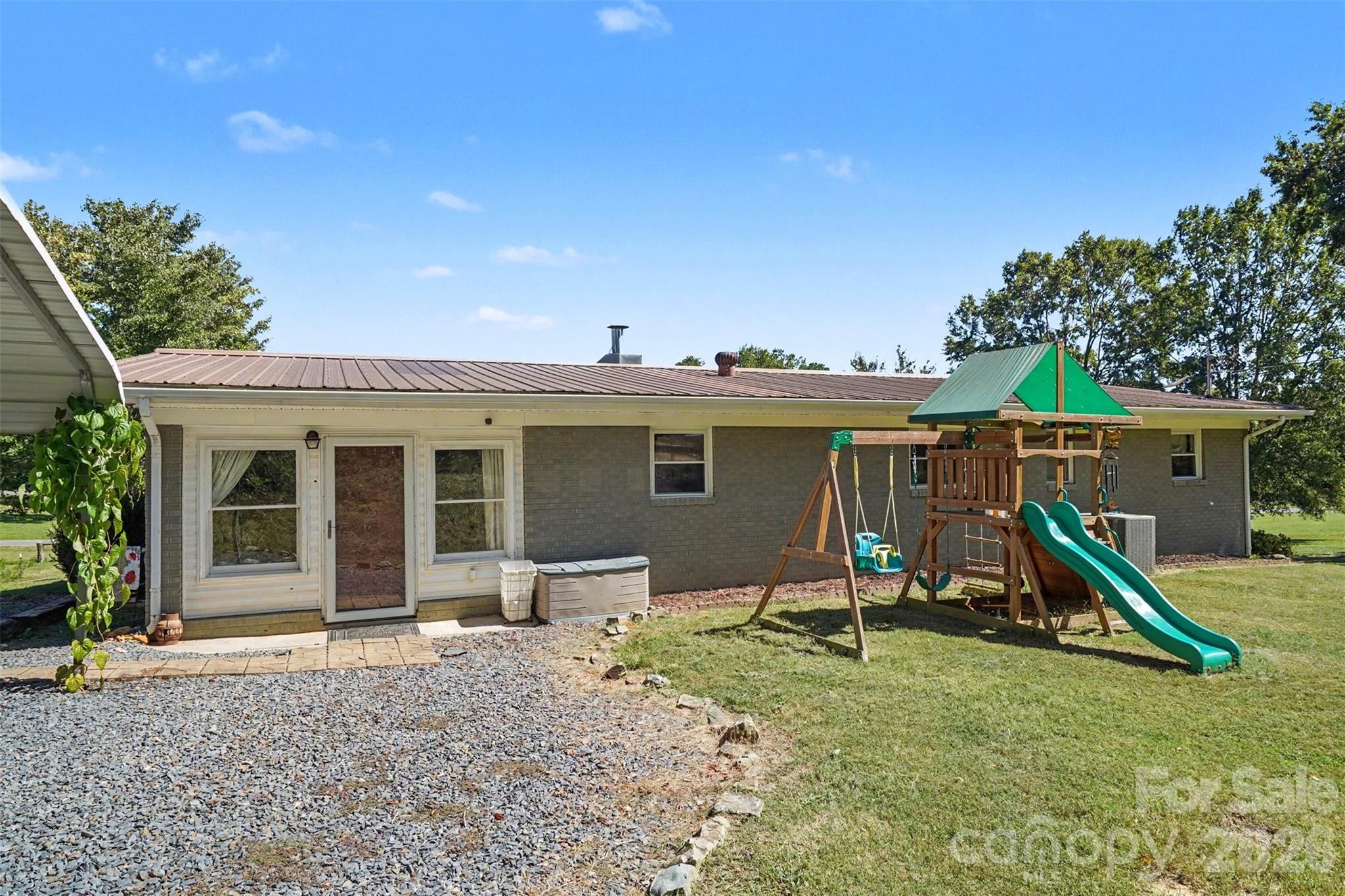 8121 Old Davis Road Property Photo 28