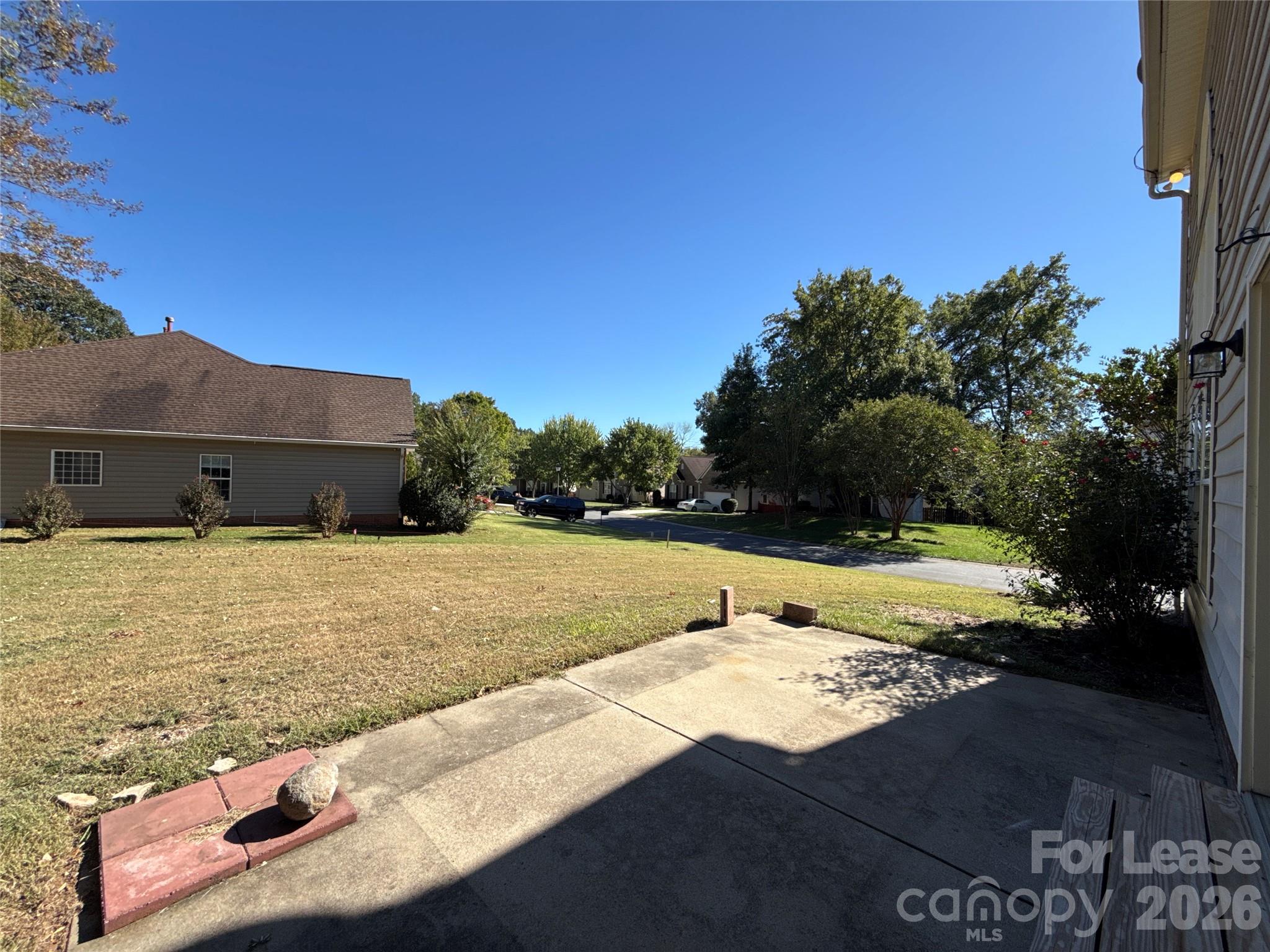 9318 Autumn Applause Drive Property Photo 29
