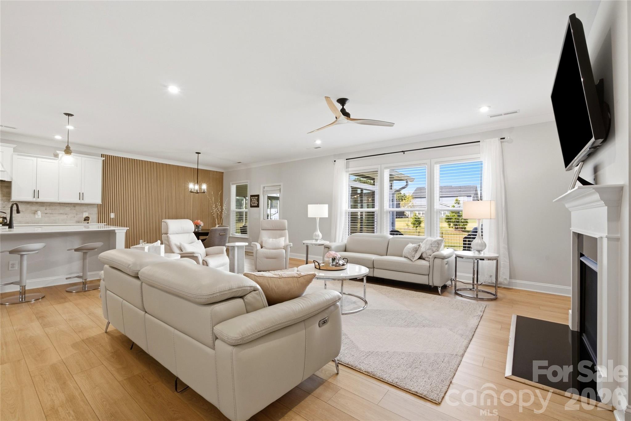 1363 Regions Boulevard Property Photo 11