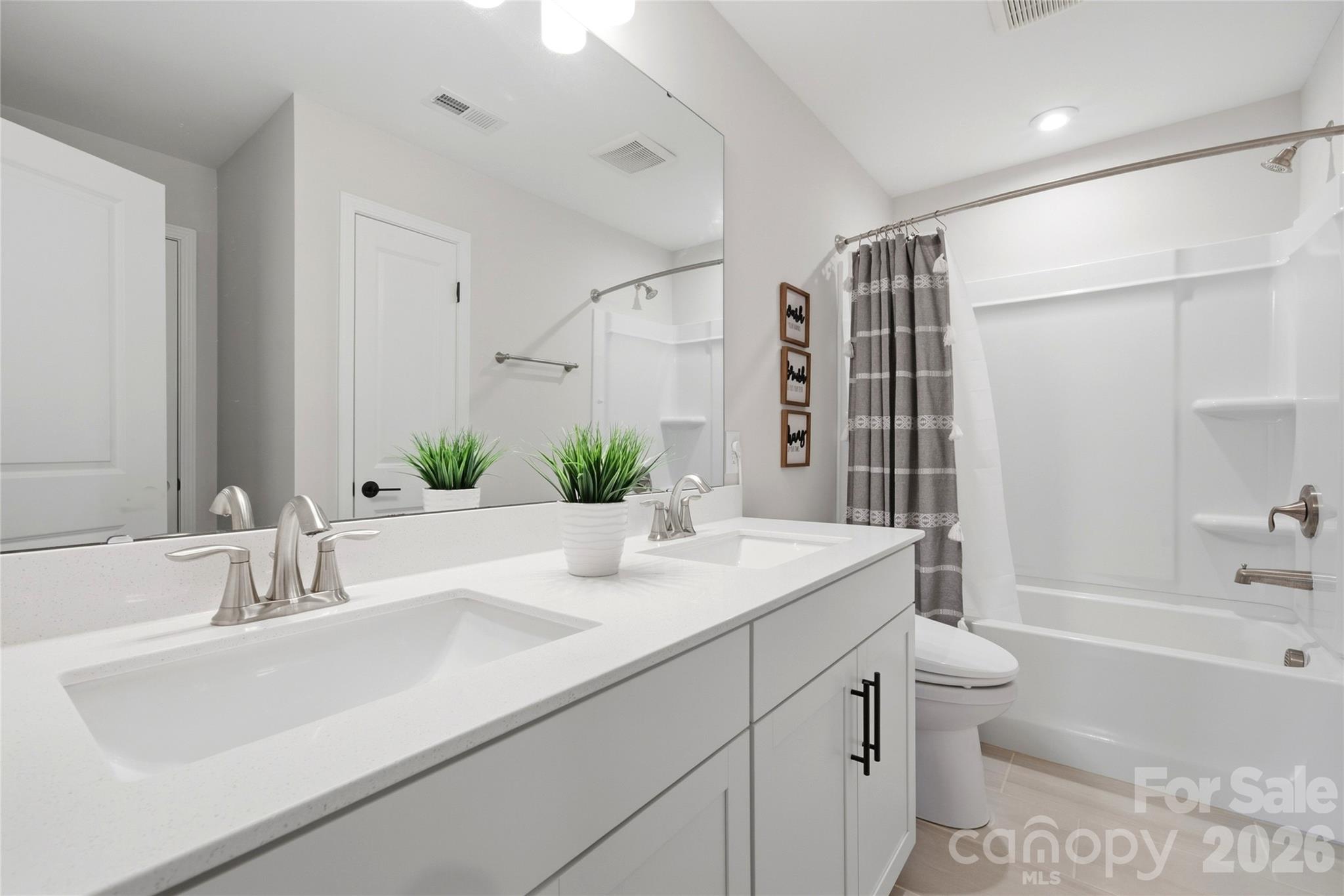 1363 Regions Boulevard Property Photo 23