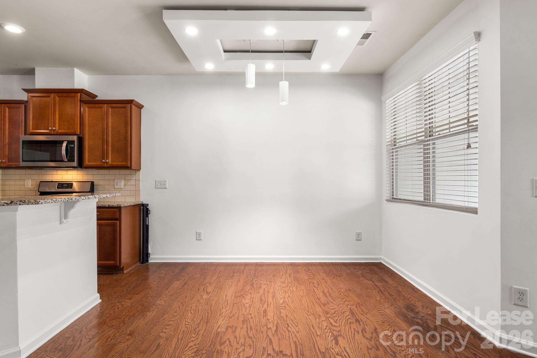4037 Black Walnut Way Property Photo 12