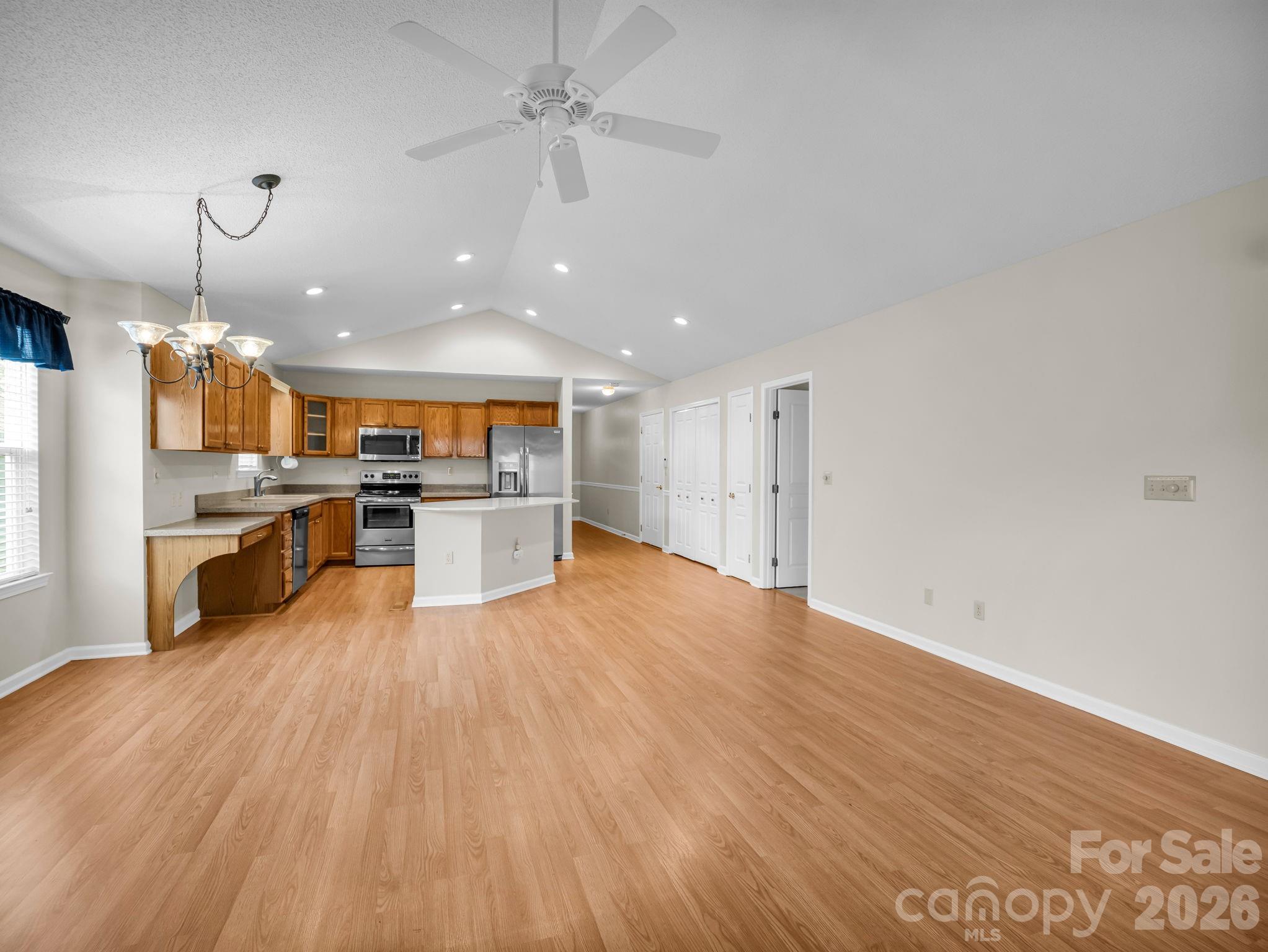 13 Gray Wolf Lane Property Photo 5