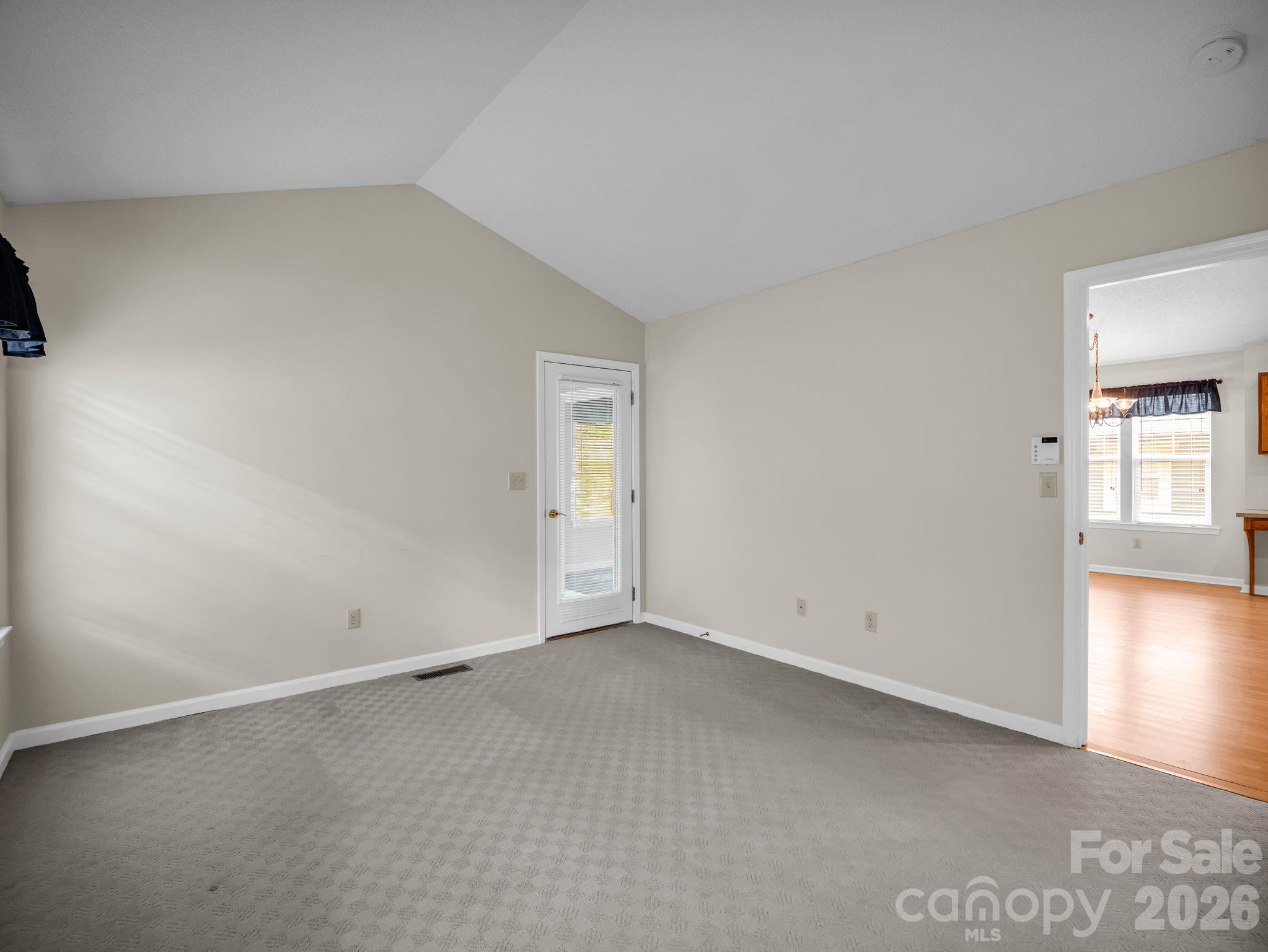 13 Gray Wolf Lane Property Photo 9
